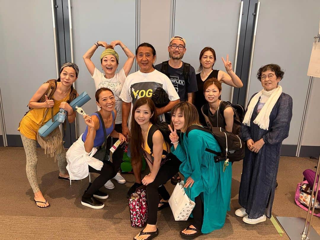 Ken Harakumaのインスタグラム：「@yogafestjp  3日間無事に終了いたしました❣️ ご参加いただいた全てのみなさ、ありがとうございました🙏🙏🙏 @international_yoga_center」