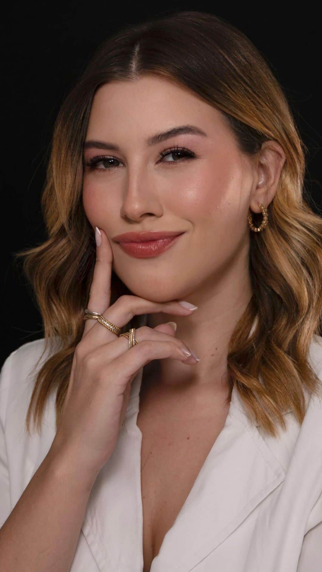 のインスタグラム：「de frente com Nininha 🤣 quero ver as respostas de vocês nos comentários!」