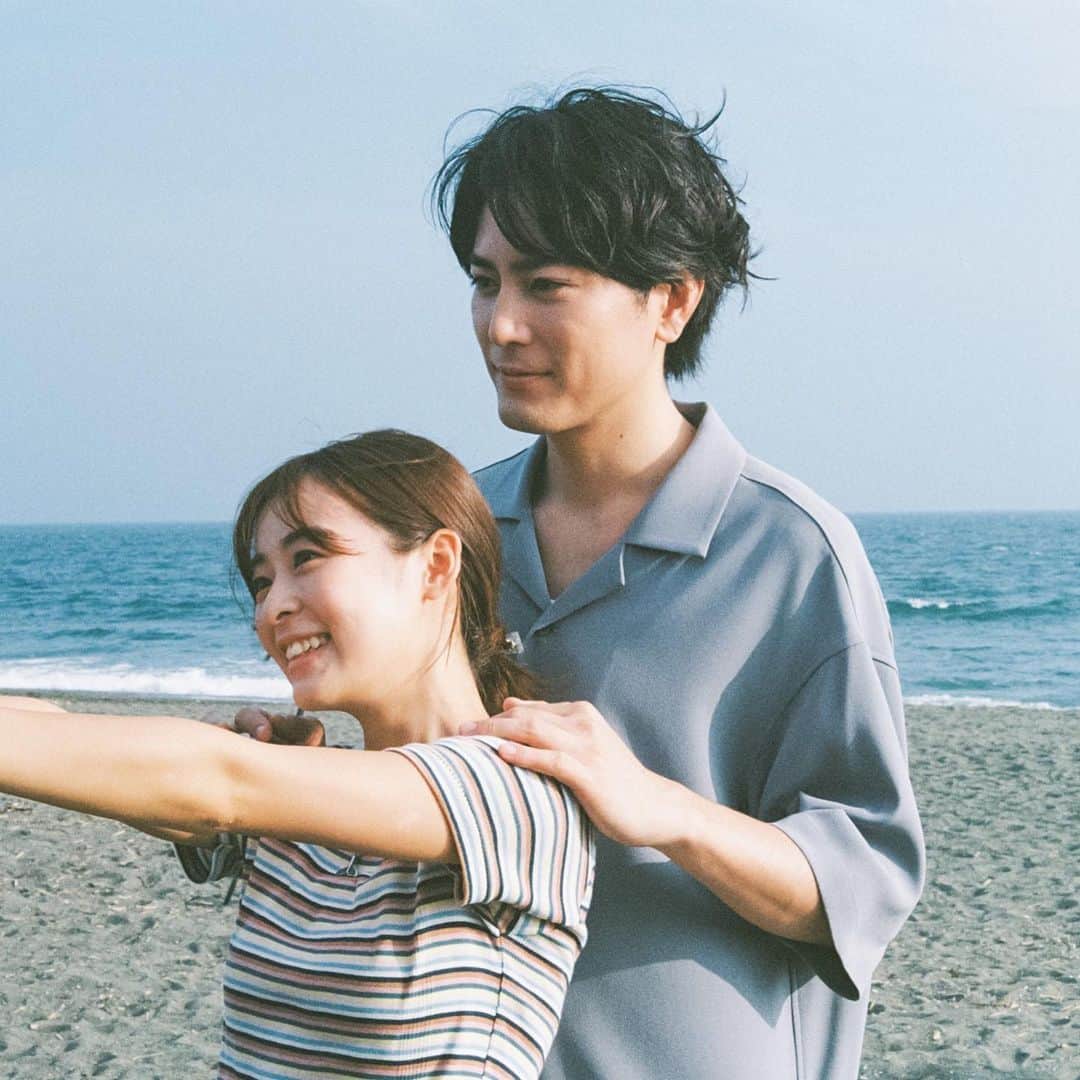 のインスタグラム：「真夏のシンデレラ、ありがとうございました。 今年の夏、楽しかったー！ スタッフ、キャストのみなさん。そして最後まで見守ってくれていたみなさんに、感謝のきもちでいっぱいです。 みんなと過ごした思い出のかけらを皆さんにもお裾分けします。 🐳<ｱﾘｶﾞﾄﾅ!!  夏納めしましたし、少しは涼しくなりますよに。🎐」