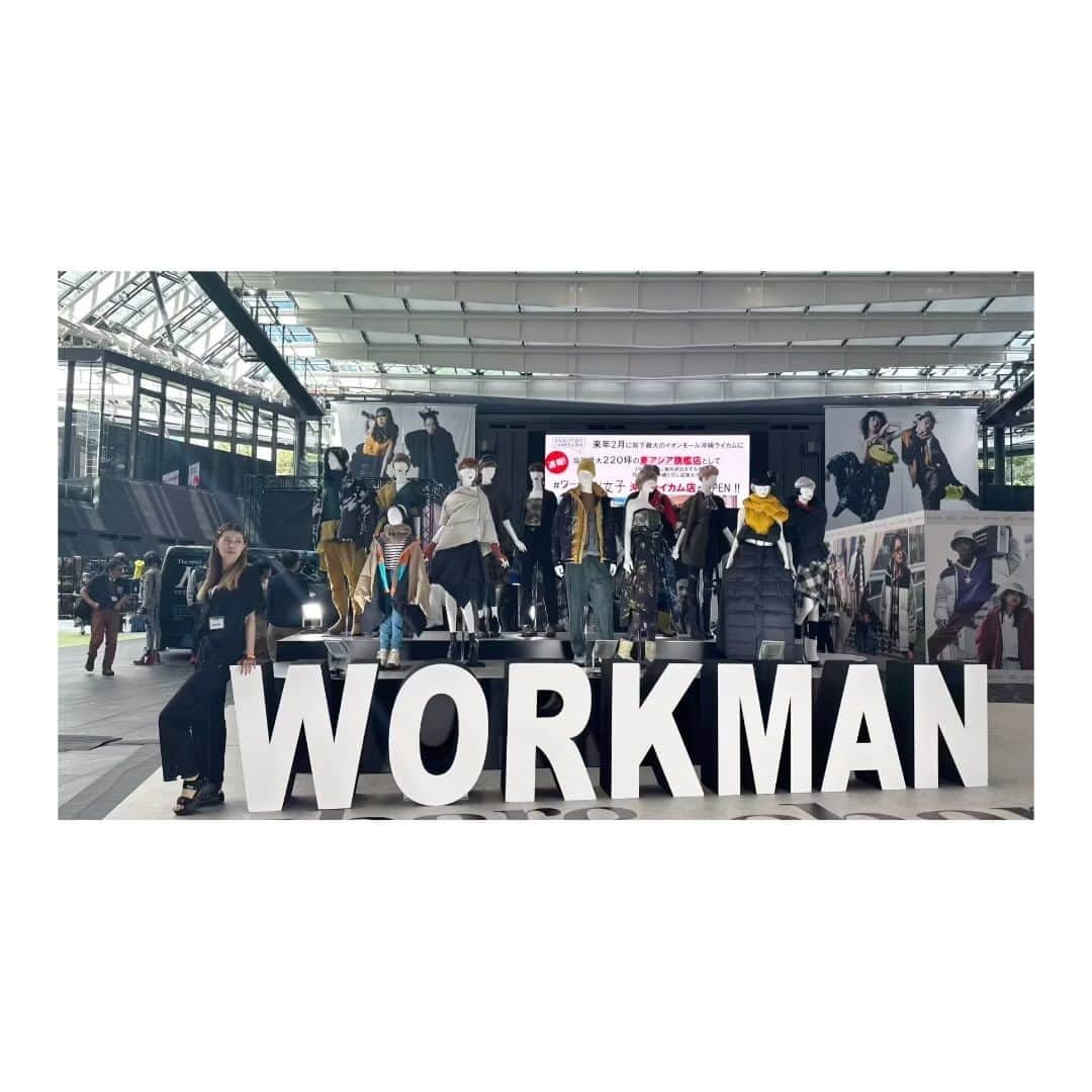 夢月せらのインスタグラム：「ワークマンAutumn&Winter 製品発表会へ行ってきました✨  ワークマン女子 とか最近テレビで特集されていたりで気になっていたワークマン。 作業着や専門職系のイメージが強く、なかなか行く事がありませんでしたが、製品発表会でイメージ激変😳 ファッショナブルなのに、機能性が素晴らしくてその上安い😳😳💡💡💡  いいのないかなって探してたレインウェアは軽すぎるのにびっくり暖かい保温性があったり、レディースはあまりなかったけどゴルフウェアもあったし、最近気になってるキャンプグッズは寝袋やテントも種類が豊富すぎて、、、 全部見て回るには時間が足りないくらいのボリュームでした👏👏👏  近くのワークマンにも行ってみたいと思います🫡🫡   #ワークマン  #ワークマン女子  #ワークマンキャンプ  #ワークマンゴルフ  #workman  #workmanplus」