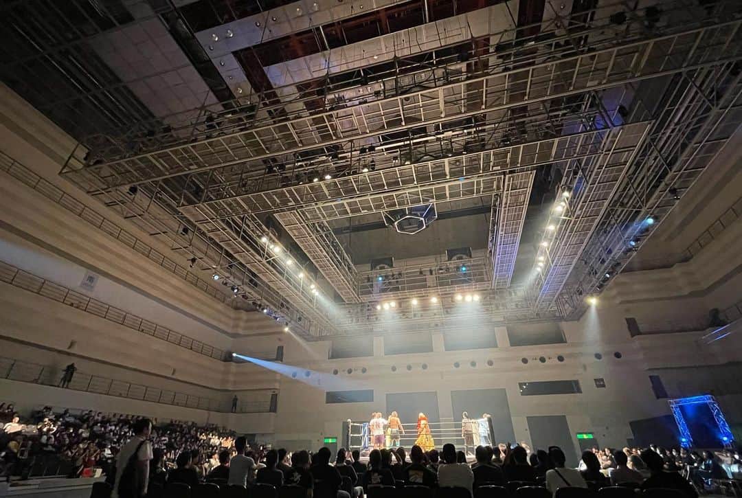 平田一喜さんのインスタグラム写真 - (平田一喜Instagram)「#名古屋国際会議場 🌞  #プロレス #プロレスリング #プロレスラー #DDTプロレス  #professionalwrestling #Prowrestler #釣り好き #美容男子 #美容好き #銭湯 #スーパー銭湯 #銭湯好き #サウナ #サウナ好き #筋肉 #muscle #バス釣り好き #美容 #ddtpro #平田 #平田一喜 #kazukihirata」9月18日 23時49分 - parakissk