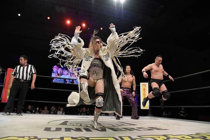 平田一喜さんのインスタグラム写真 - (平田一喜Instagram)「#名古屋国際会議場 🌞  #プロレス #プロレスリング #プロレスラー #DDTプロレス  #professionalwrestling #Prowrestler #釣り好き #美容男子 #美容好き #銭湯 #スーパー銭湯 #銭湯好き #サウナ #サウナ好き #筋肉 #muscle #バス釣り好き #美容 #ddtpro #平田 #平田一喜 #kazukihirata」9月18日 23時49分 - parakissk