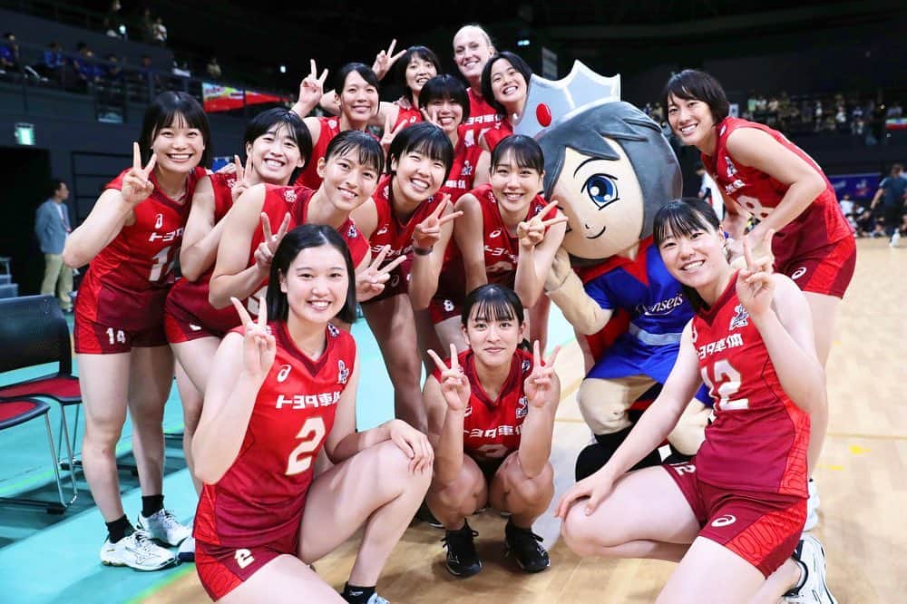 長野有紗のインスタグラム：「. #愛知バレーボールFES2023 会場に足を運んでくださり、 ありがとうございました😭🙏🏻💓 #トヨタ車体クインシーズ」