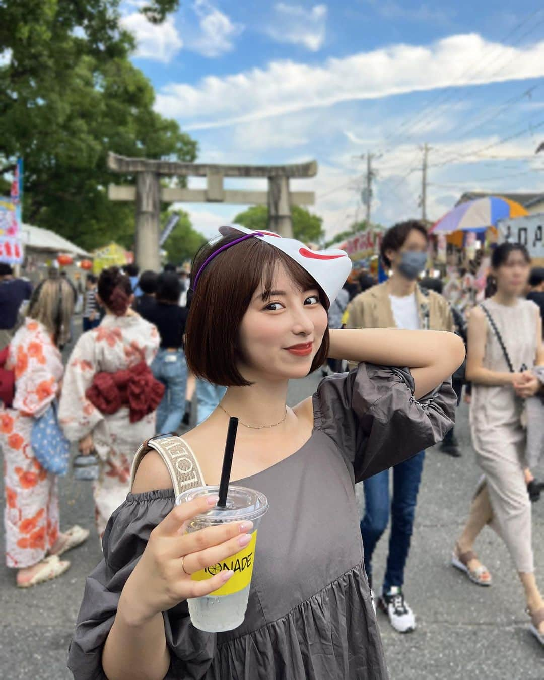 太田江莉奈さんのインスタグラム写真 - (太田江莉奈Instagram)「.  放生会🦊  夕方早めに行ったら空いてたよ✌️ キツネのお面買ってるんるん♡  . .  #放生会#箱崎宮#福岡 #福岡観光#福岡旅行#福岡お祭り」9月19日 0時01分 - erina_o_