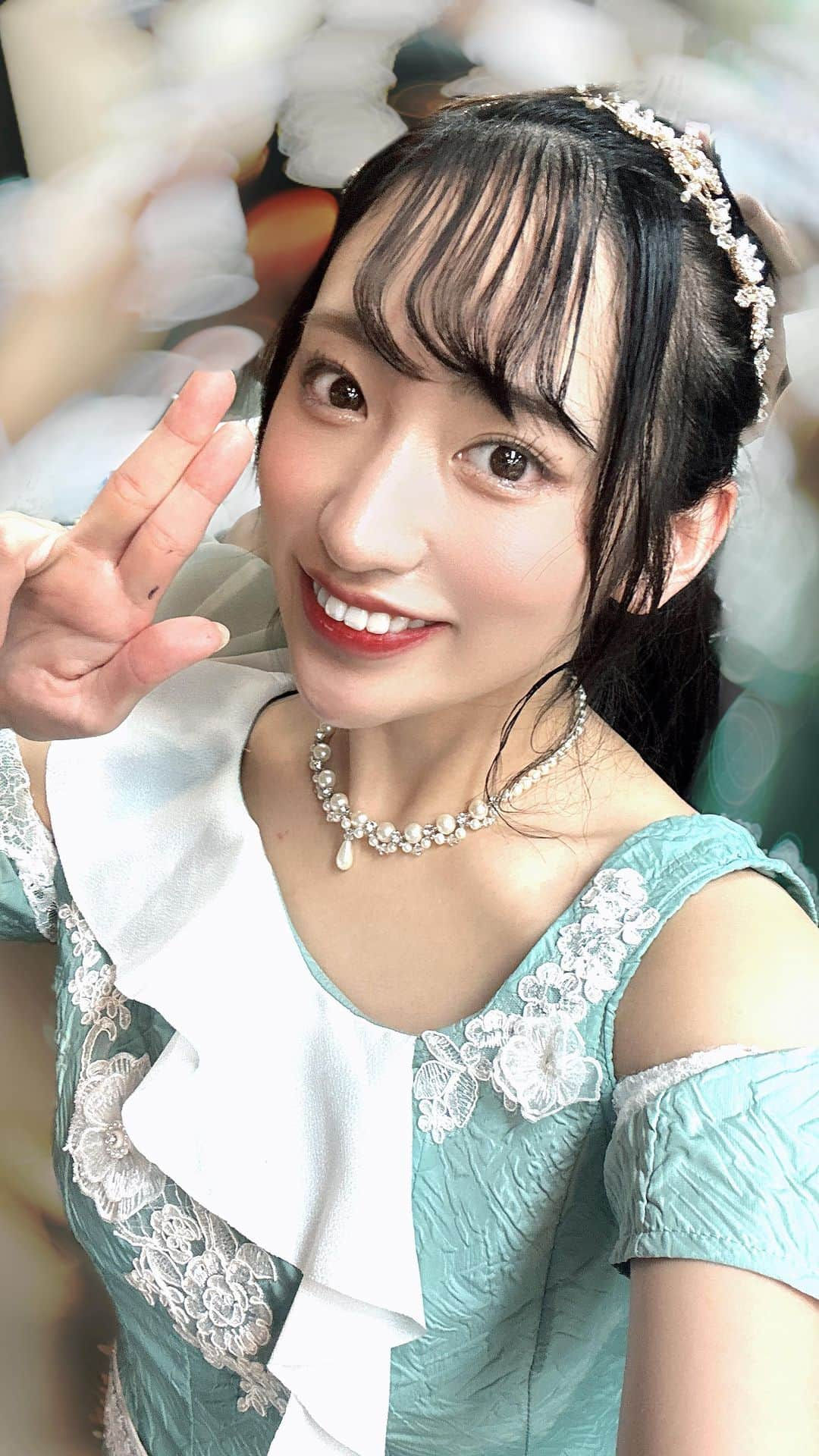 内田ゆめのインスタグラム：「⭐️嬉しいお知らせ⭐️ 私、内田ゆめ！10月6日から新番組決定いたしました💖  毎週金曜日！14時〜16:55！生放送です！  一つの夢が叶った瞬間でした✨ 栗山さんをはじめ、素敵な方々に囲まれて今から楽しみです！！！  不安もありますが、メルメルの為にもゆめらしく頑張ります🌼  すごいラジオになります。かならず。笑 本当にくりやまさんは、面白くて普通じゃなくて、でも素敵考えを持っていらっしゃって素晴らしく、可愛らしい方です😂💓 是非聴いてください！！！！  今日も売り子ありがとうございました！！ 今シーズン残りあと少し（ ; ; ） よろしくお願いします！！！！！！！🍺  #売り子 #ビール売り子 #東京ドーム #プロ野球 #巨人 #巨人軍 #tokyodome #giants #アイドル #idol」