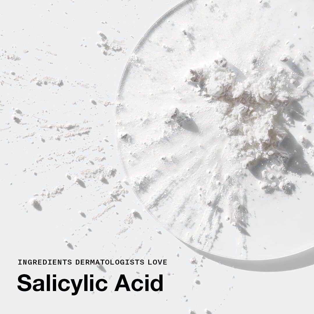 のインスタグラム：「Salicylic acid is a must-add ingredient to any acne-fighting routine. (You might know it better as BHA.) Here’s the notes 📚  #AcneSolutions #DermTested #acneskincareroutine」