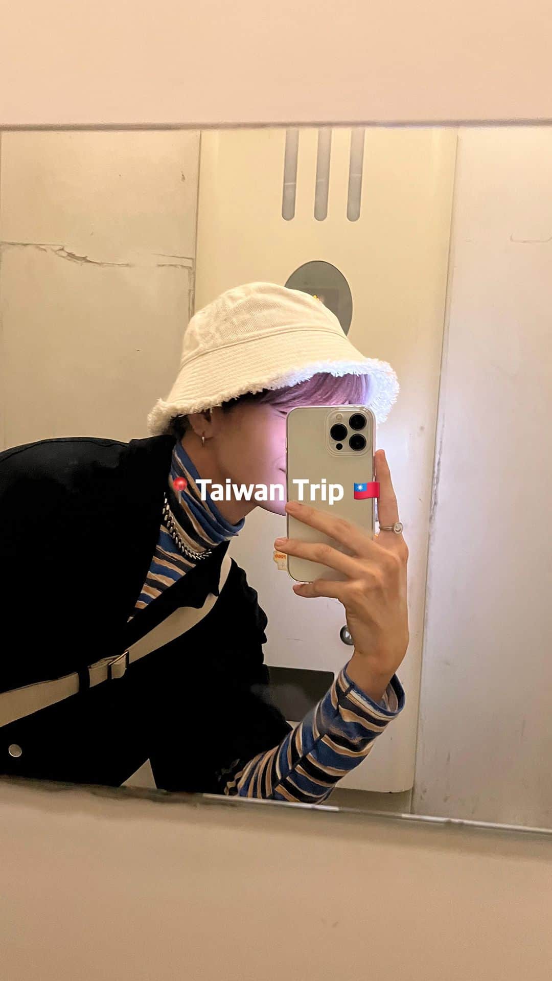 栗田航兵のインスタグラム：「✈️📍Taiwan Trip 🇹🇼  急遽、明日行こ🎵🎶🎵🎶🎵🎶のノリで 初めて台湾に1人で行ってきたナリ。  4面ランタンに書いた願い事の裏側は、いつかあがるフォトログに載せるかもしれないし、載せないかも？しれない！  台湾、又來了❣️  #OCTPATH  #Taiwan #台湾 #台湾旅行 #台湾夜市」
