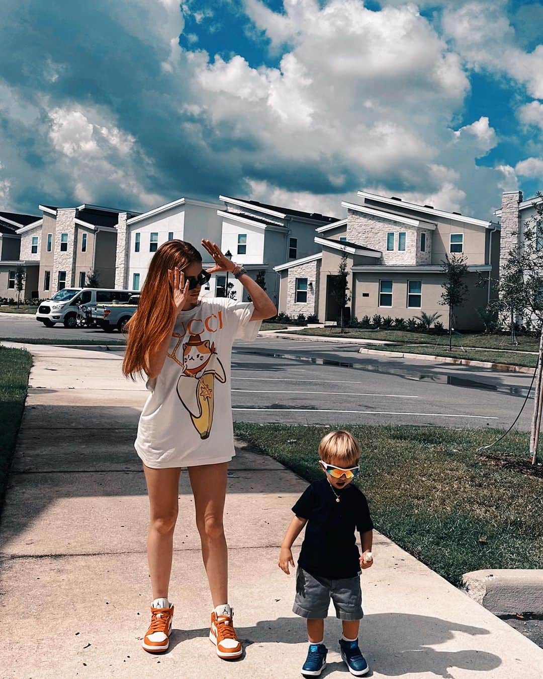 のインスタグラム：「Ficar em casa tornou nossa experiência ainda mais especial 💓 Realmente o meu maior presente é estar com a minha familia, e vir para Orlando sempre é magico e dessa vez foi muito especial alugar essa casa com a @starsvacationhomes por meio da @garciagrealty」