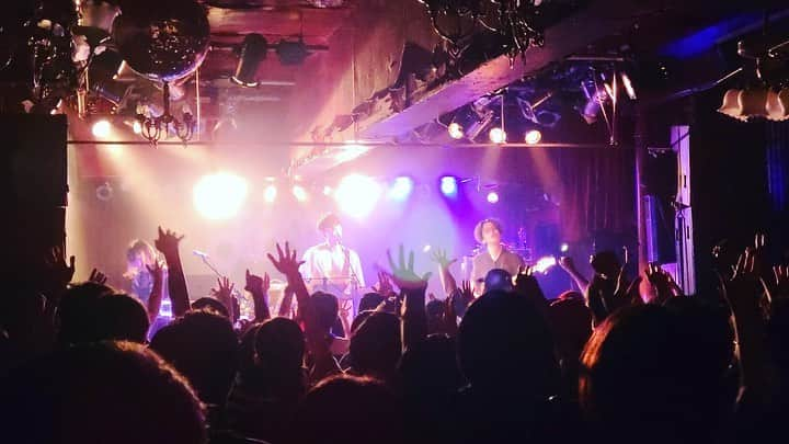 sayaさんのインスタグラム写真 - (sayaInstagram)「🧞‍♀️🧞🧞‍♂️  TOKYO CALLING 2023 @渋谷CHELSEA HOTEL  ありがとうございました🥰 　 ライブハウスの熱気って最高ですね。楽しかったな。  10年以上前、生まれて初めてライブを見に行った場所もチェルシーホテルだったことを思い出してしみじみしました。  やっぱり私はライブが好きです🧍🏼‍♀️これからもたくさん会いに行けますように。  おやすみなさい😴  saya  #レルエ #トーキョーコーリング #tokyocalling」9月19日 0時48分 - saya_lelle