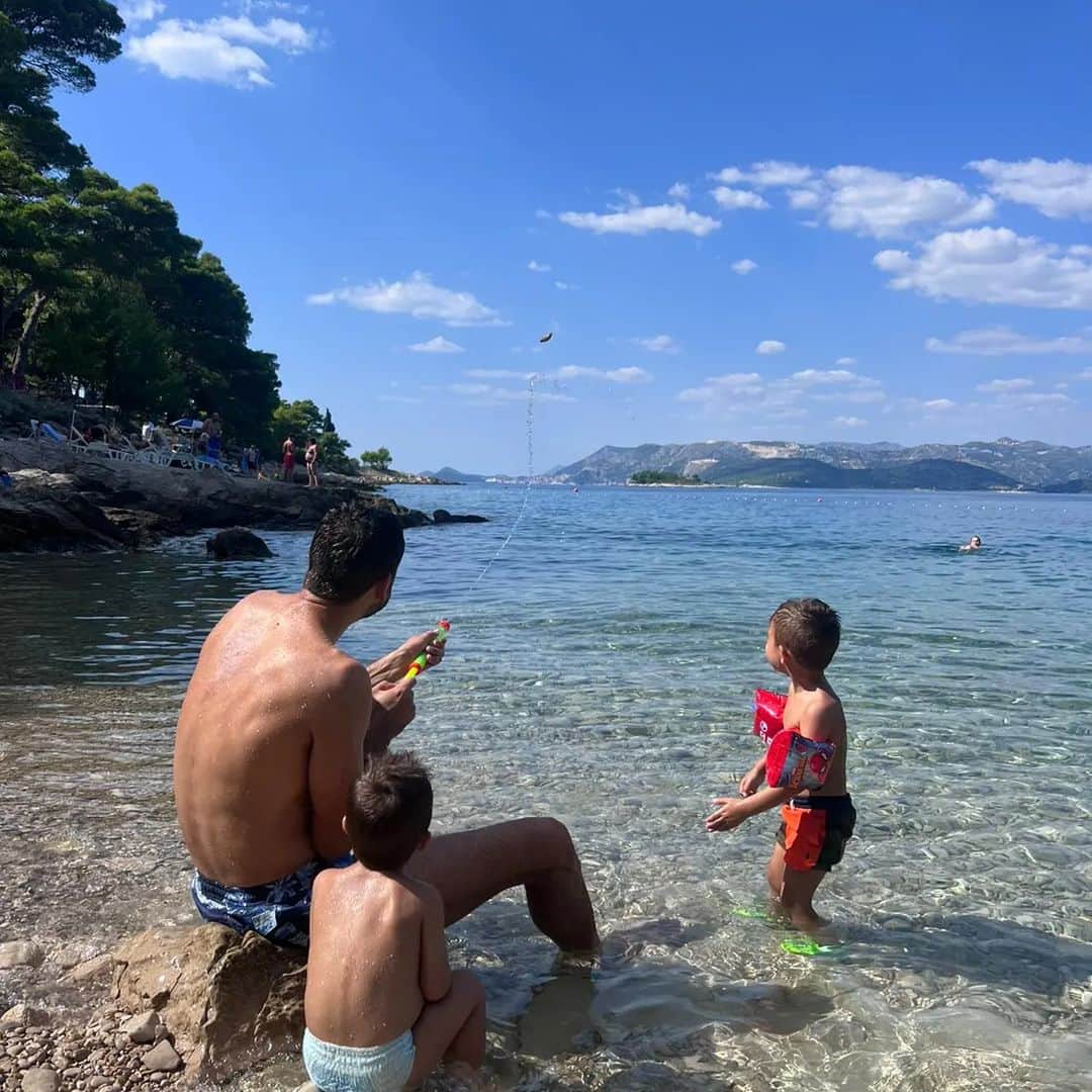 マリン・チリッチのインスタグラム：「Soaking up the last bit of summer. ☀️🌊⠀ ⠀ #CroatiaFullofLife #stillsummer」