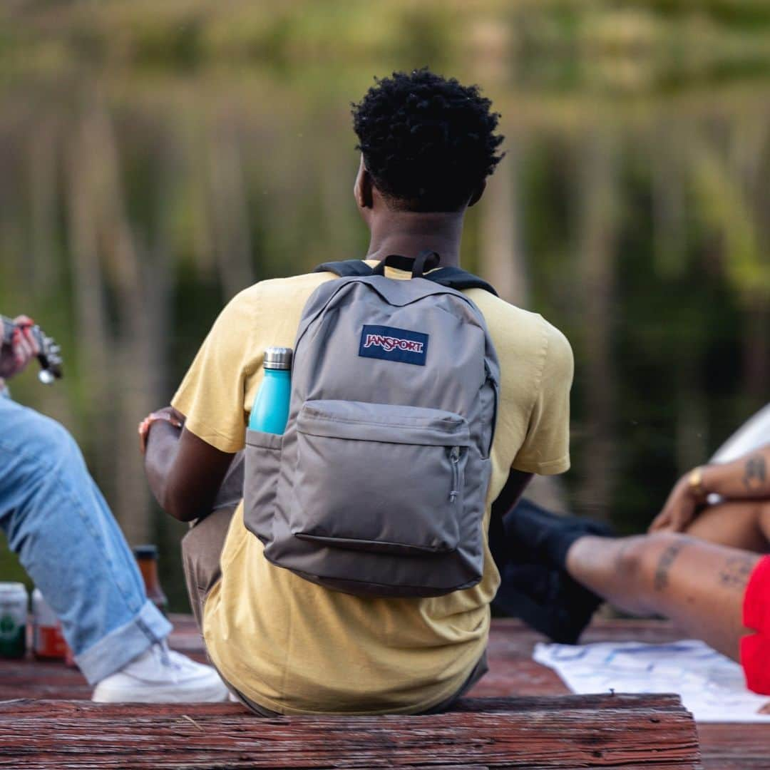 ジャンスポーツさんのインスタグラム写真 - (ジャンスポーツInstagram)「Same pack, different day. #AlwaysWithYou」9月19日 1時00分 - jansport