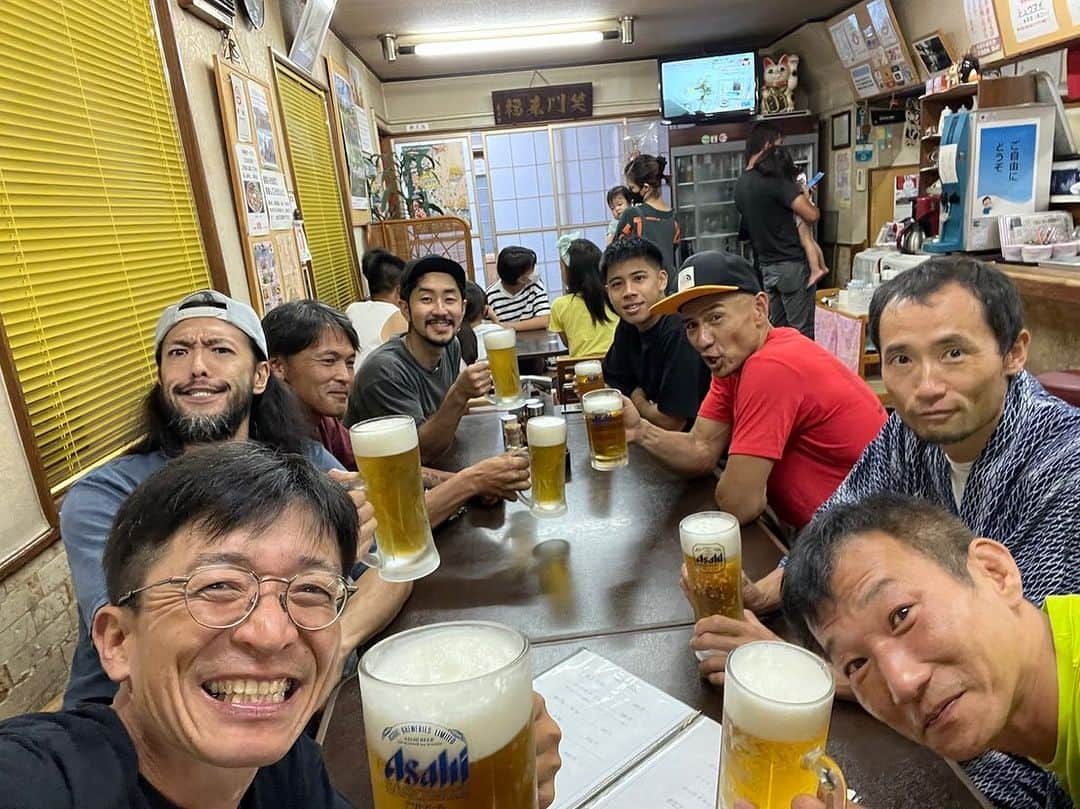 平山ユージさんのインスタグラム写真 - (平山ユージInstagram)「幸せの黄色いお家🏠 小鹿野にある我々のBase Camp💛  Happy yellow house🏠 Our base camp in Ogano💛  #幸せの黄色いお家 #kenthechief #ogano #小鹿野町 #ベースキャンプ小鹿野 #tnfjp #ザノースフェイス #neverstopexploring」9月19日 1時11分 - yuji_hirayama_stonerider