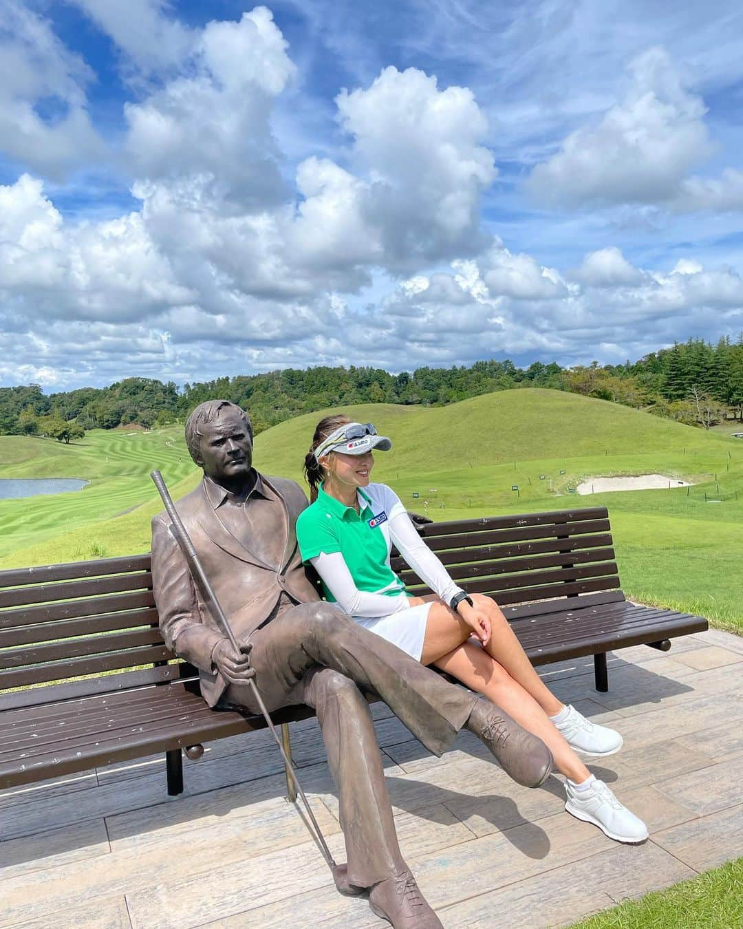 ライ・チャンさんのインスタグラム写真 - (ライ・チャンInstagram)「初めて難しいと思ったゴルフ場⛳️ #上総モナークカントリークラブ  @kazusamonarch_cc   打ち下ろしというより打ち上げ〜 平坦より小山傾斜〜 予測不可能なライ〜  最高に楽しかったです♪ ありがとうございました！  #ライチャン#ライチャンのゴルフ#ライチャンの休日#今日の笑顔#我是台灣人🇹🇼」9月19日 1時19分 - laichan.official