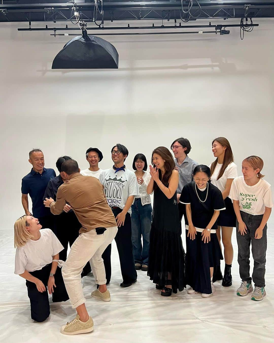 Taki Tanakaさんのインスタグラム写真 - (Taki TanakaInstagram)「#fashionshooting of #N21 w/ @alessandrodelpiero   昨日は朝から#エスクァイア @esquirejapan の撮影がありました。 モデルはサッカー⚽️レジェンド#アレッサンドロデルピエロ さん。  全6ルックすべて @numeroventuno で。さらっと着こなして、とても格好良かった。 インタビューも取ったのですが、素敵なことをたくさん語って下さりました。 「一番大切なことは情熱と、圧倒的な努力。」 スーパースターの口から発せられた言葉は重みが違います。ぐっときました。  10月初旬に公開予定のesquire.com をどうぞお楽しみに！  Photo by @makotonakagawa #巨匠 まこちゃん。  #alessandrodelpiero  #デルピエロ #delpiero  #football  #soccer @iza_official  #izastagram」9月19日 11時23分 - tanakataki