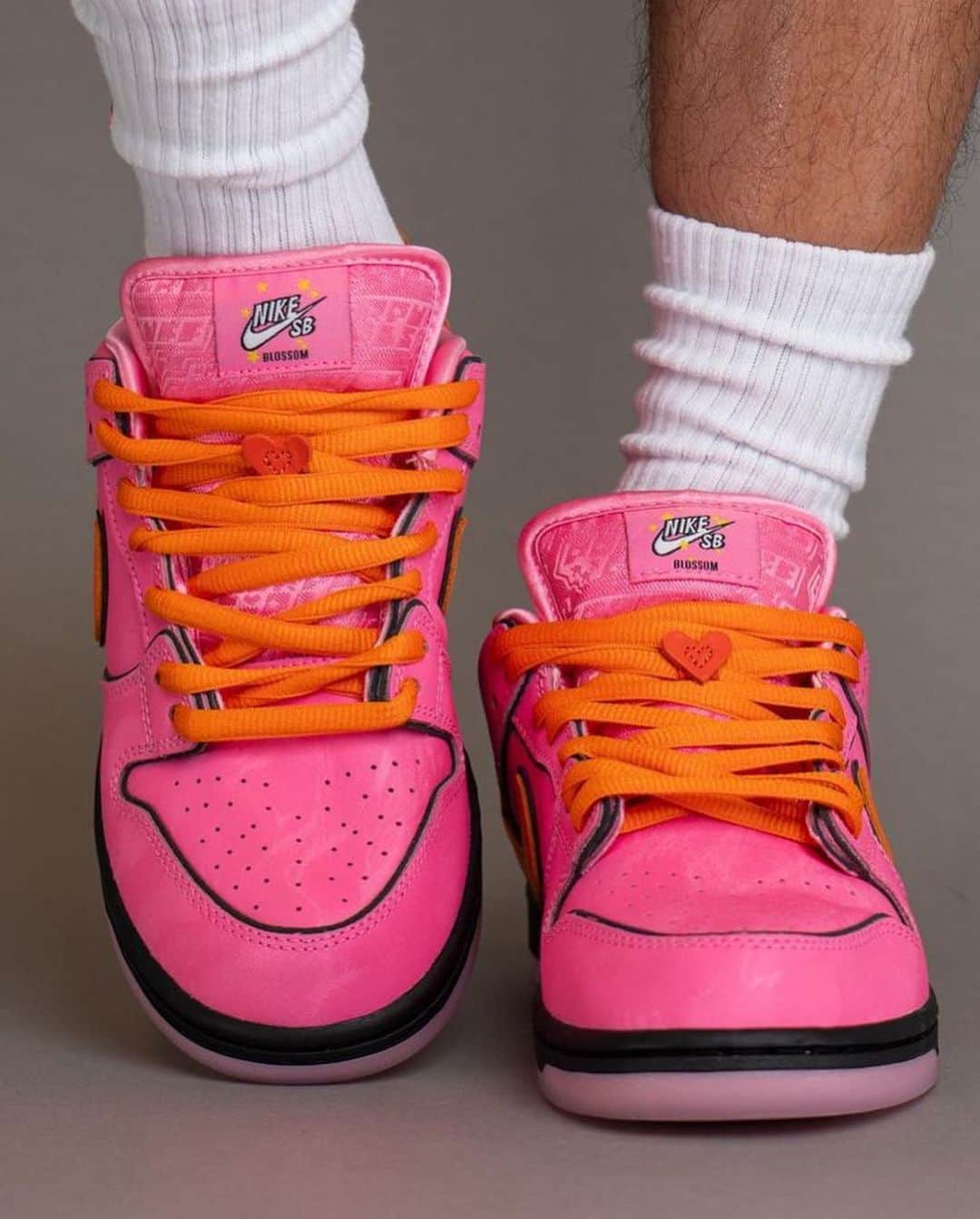 Nice Kicksさんのインスタグラム写真 - (Nice KicksInstagram)「Does “Blossom” have a 🔥 Nike SB Dunk Low colorway? 🤔🩷  LINK IN BIO for more info 📲 📸: @yankeekicks」9月19日 11時58分 - nicekicks