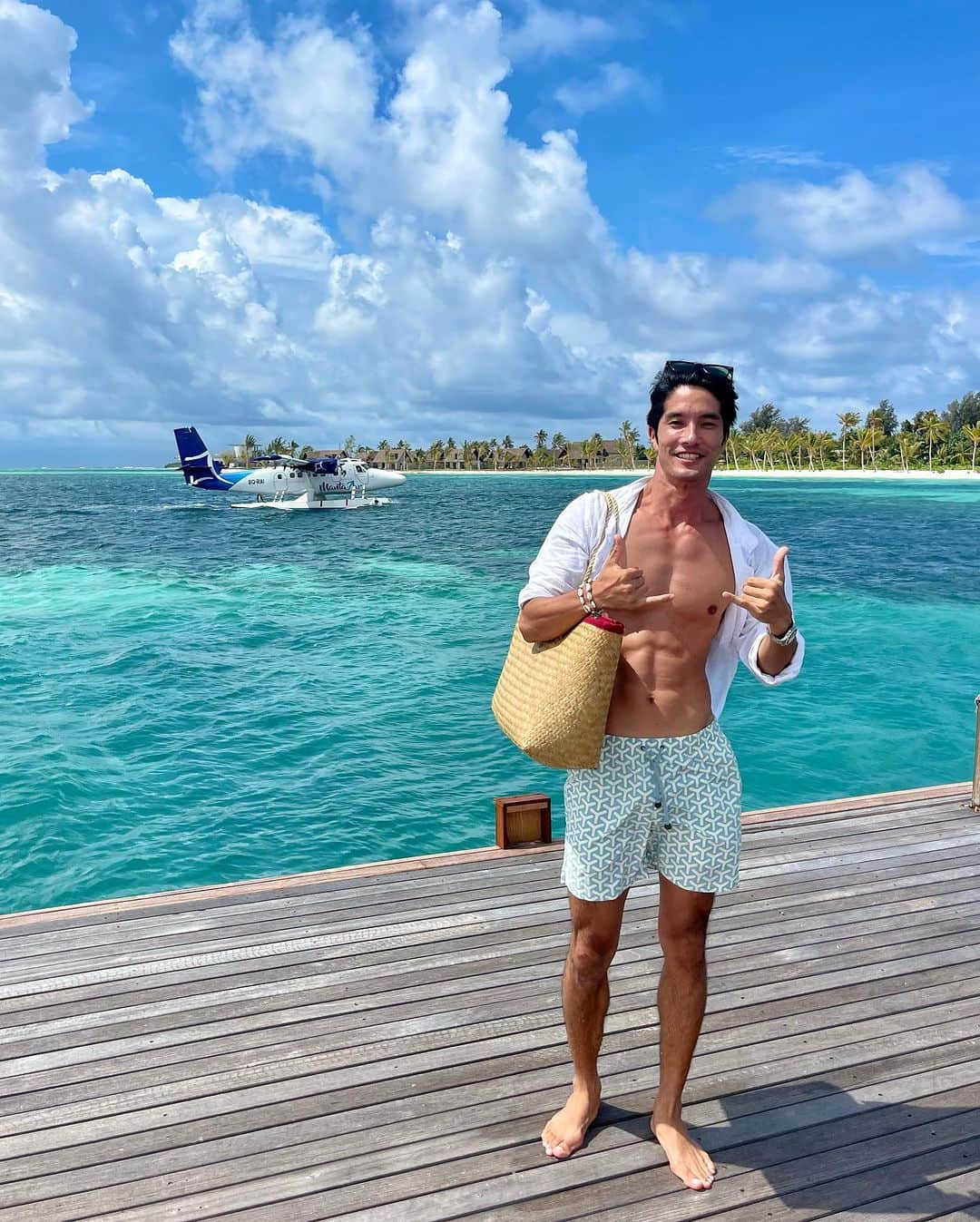 八代健さんのインスタグラム写真 - (八代健Instagram)「Maldives Trip 💙 Filled with relaxation and inspiration #maldives #beachlife #sixsenseskanuhura #sixsenses」9月19日 12時16分 - kenyashiro