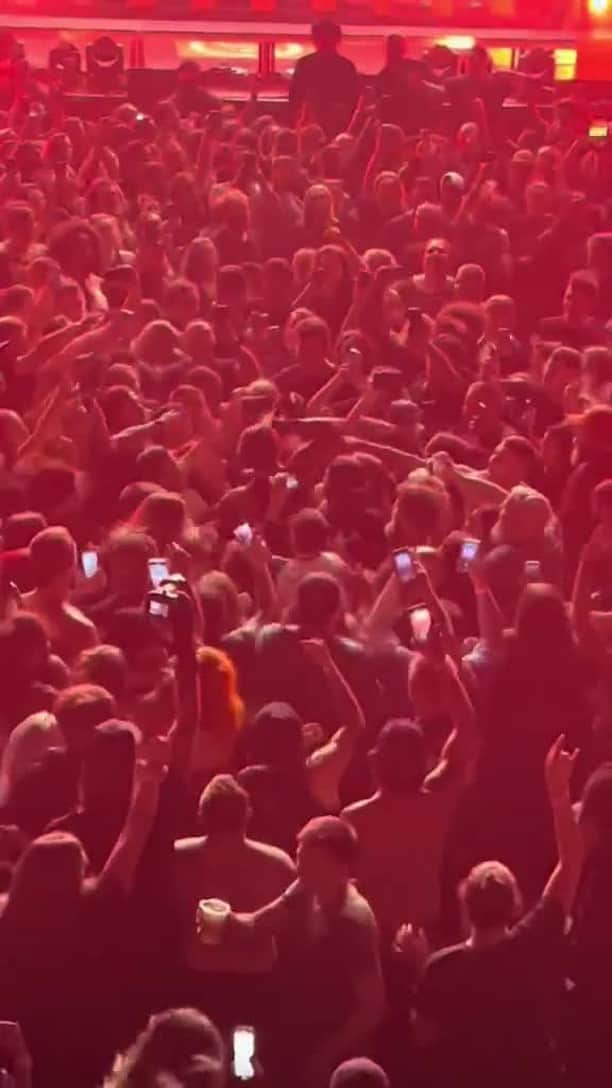 Revolverのインスタグラム：「Here am I, take me to the pearly gates...⁠ ⁠ 🎥: brianxjohnn (TikTok)」