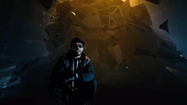 ディディのインスタグラム：「WORLD PREMIERE!! WATCH THE OFFICIAL MUSIC VIDEO FOR “ANOTHER ONE OF ME” FEAT. @THEWEEKND @21SAVAGE @FRENCHMONTANA!!  THE LOVE ALBUM : OFF THE GRID STREAM NOW ON ALL PLATFORMS!!!  LOVE! LOVE! LOVE 🖤🙏🏿💫⚡️✨」