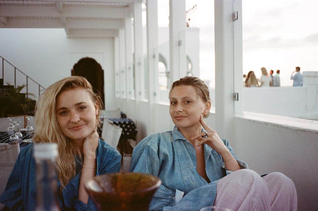 アマンダ・ミシェルカのインスタグラム：「Random photo diary of the last time we were in Venice and Tangier together 💙」