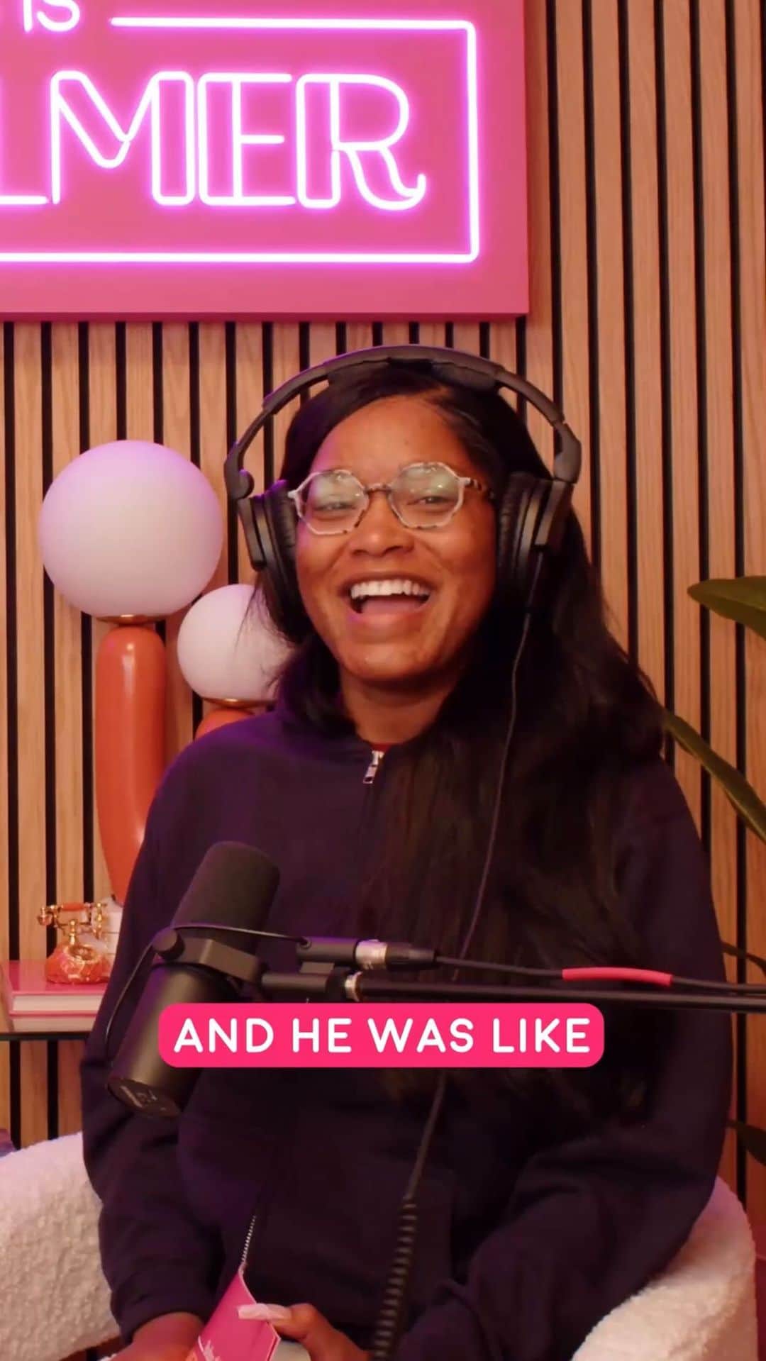 キキ・パーマーのインスタグラム：「I’ve been on some crazy dates y’all and I’m sharing a few on the pod with my girl @jameelajamil. It was a time! Listen Tomorrow to #BabyThisisKekePalmer or wherever you get your podcasts and watch the full episodes every Tuesday on @wonderymedia’s YouTube channel.」
