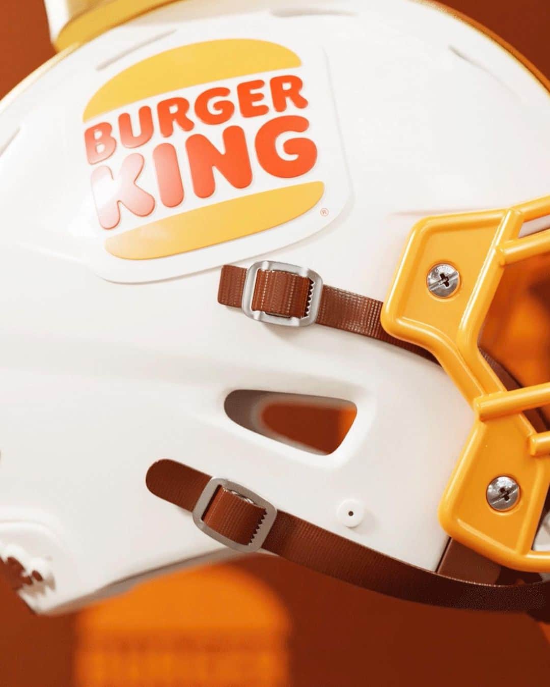 バーガーキングさんのインスタグラム写真 - (バーガーキングInstagram)「what’s our team name? 🤔 #BKPartner」9月19日 5時48分 - burgerking