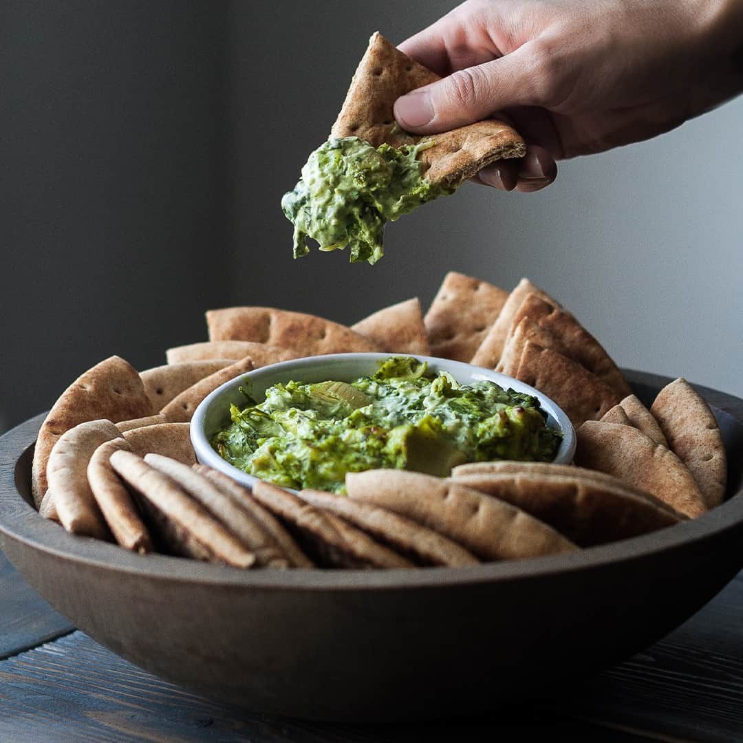 Vitamix Global Headquarters Real foodさんのインスタグラム写真 - (Vitamix Global Headquarters Real foodInstagram)「Which do you like for your dip nights: Spinach Artichoke Dip or Chocolate Espresso Fondue? Comment which you like below  Recipes are at the link in our bio:)  #vitamix #myvitamix」9月19日 5時46分 - vitamix