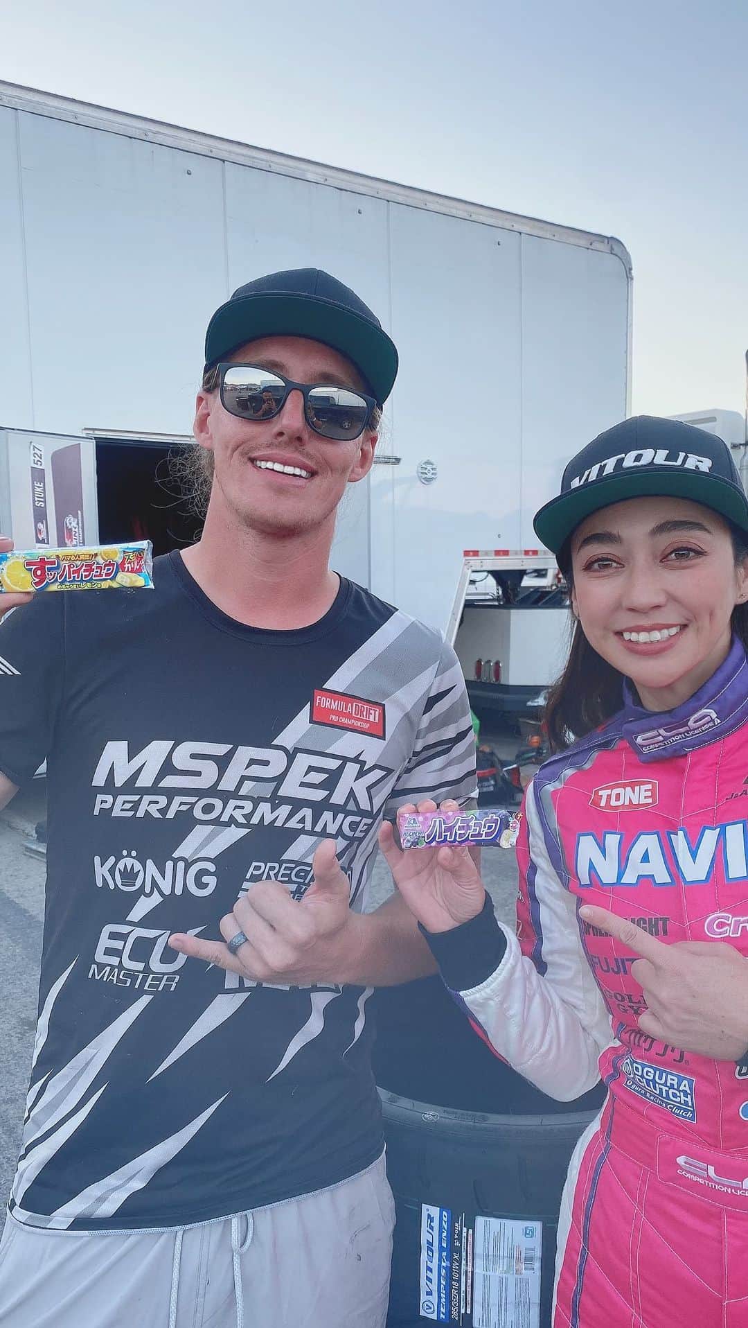 塚本奈々美のインスタグラム：「I shared my favorite HI-CHEW with everyone and they were all happy! there are many of  HI-CHEW fans in the U.S😊  Thanks @stuke.racing 🙌✨」