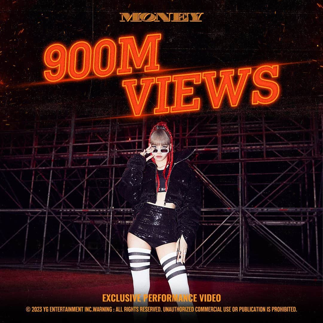 BLACKPINKのインスタグラム：「#LISA #리사 #BLACKPINK #블랙핑크 #MONEY #EXCLUSIVE_PERFORMANCE_VIDEO #900MILLION #YOUTUBE #YG」