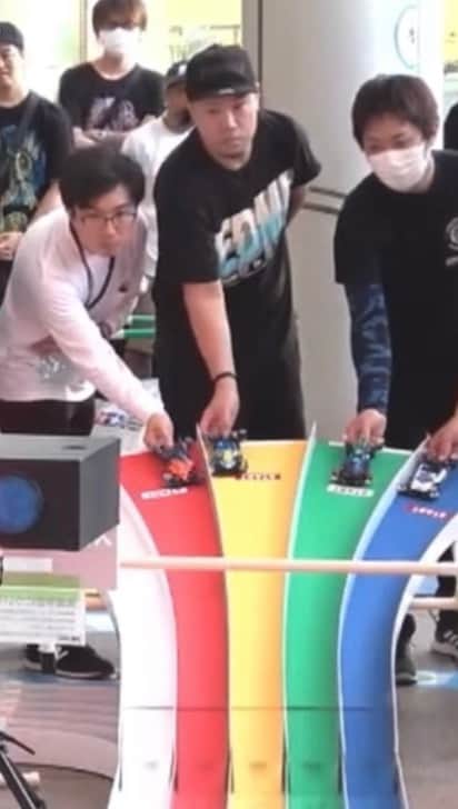 ミニ四駆のインスタグラム：「. 【ミニ四駆 ジャパンカップ2023 東京大会‪2】‬ 🏁オープンクラス優勝決定戦  #ミニ四駆  #mini4wd  #tamiyamini4wd」