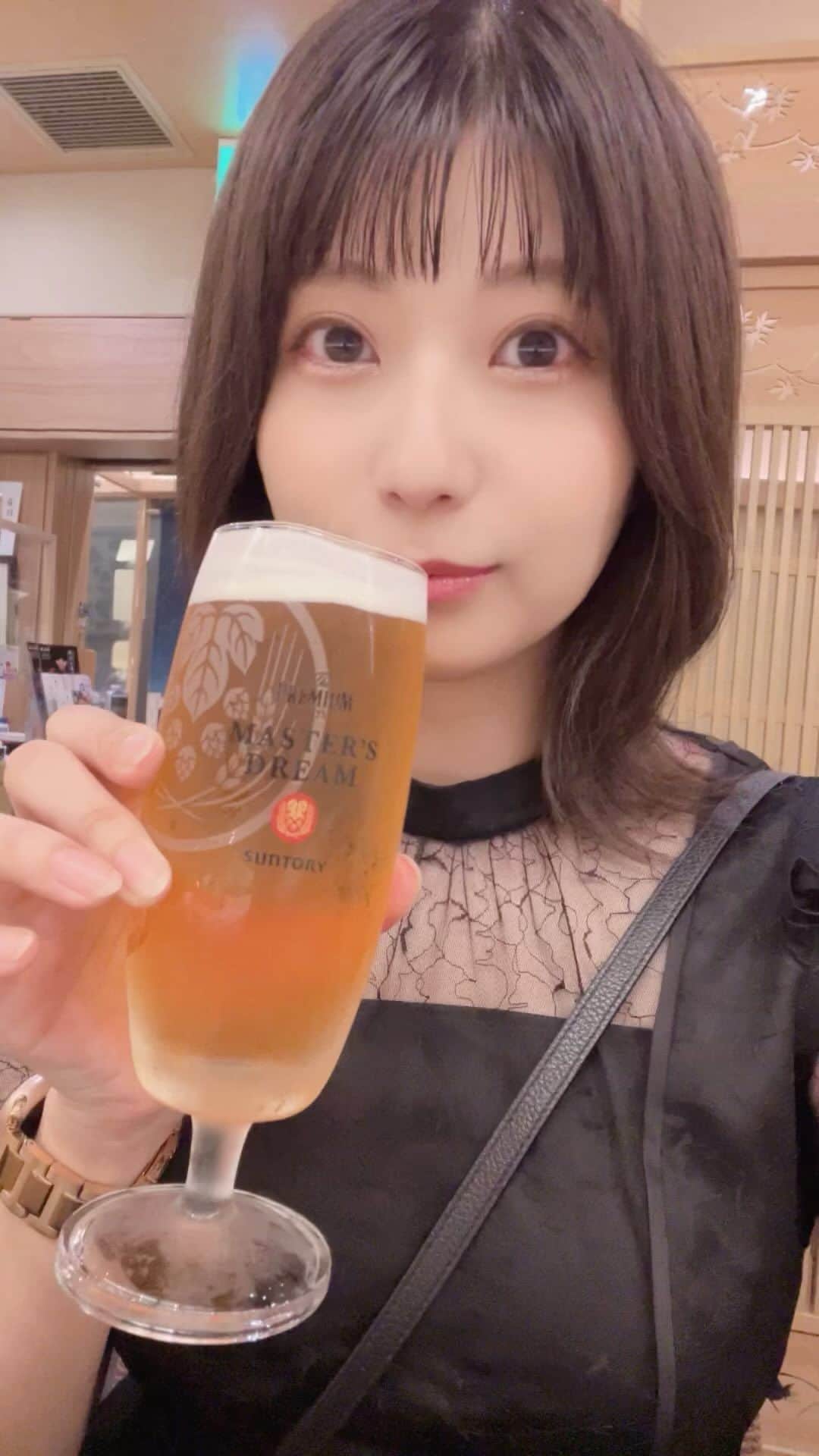 天野麻菜のインスタグラム：「ビール女子。3606」