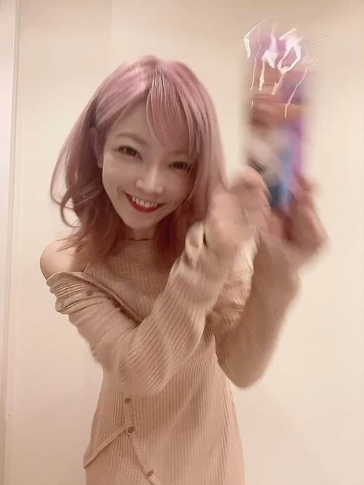 のインスタグラム：「マルチポーチを自腹で作った！！！10月でBOラジオが終わるので 10月より毎週MVPを決めて1人にプレゼントします！！！コーナーメール送ってね！！！  お題は ✅最近やめた事 ［ラジオネーム/内容/送付先］をかいて メールアドレスは、bo@fujitaena.com に送ってね！！！(MVPポーチは10月のお題からです)」