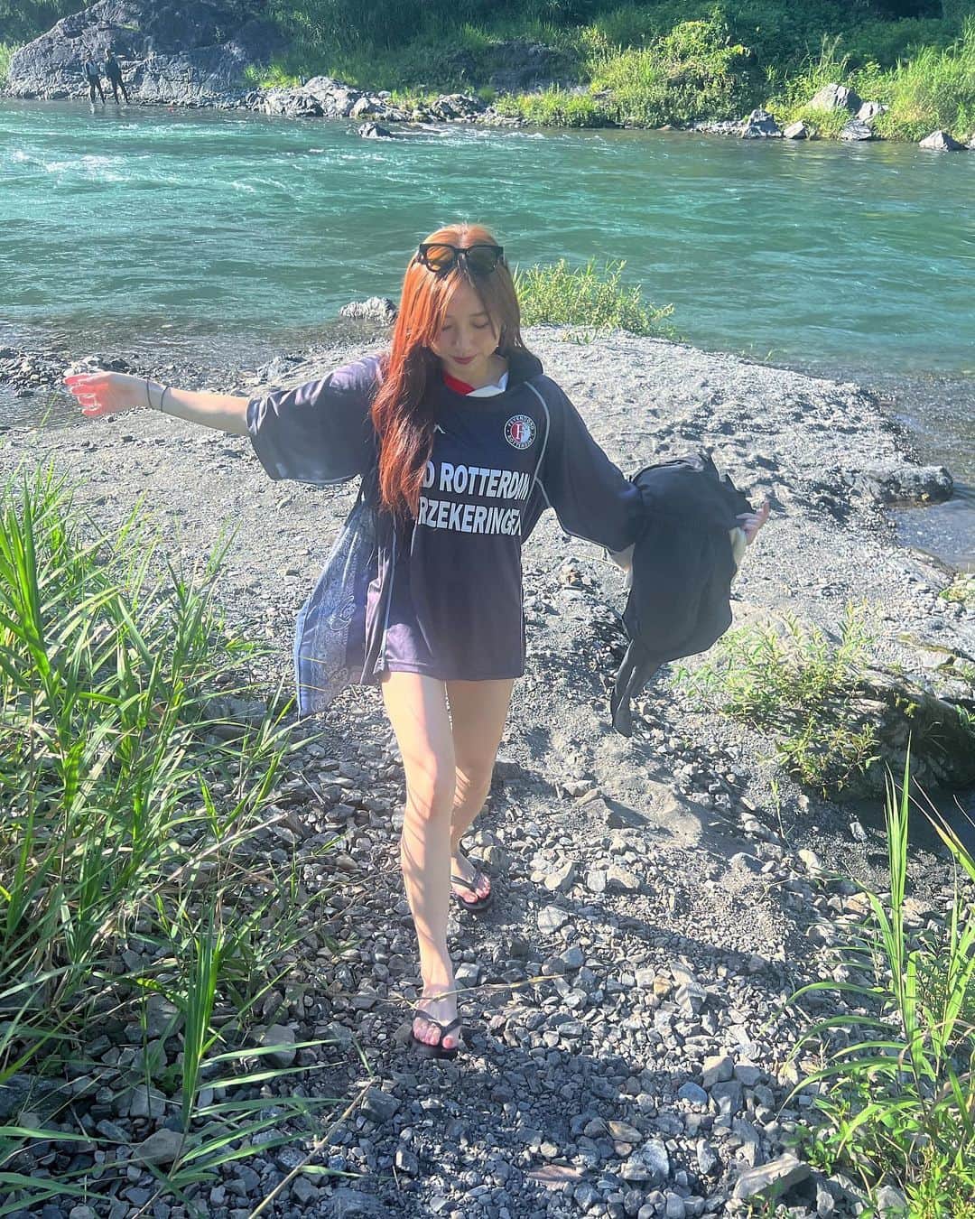 上野 紗也加さんのインスタグラム写真 - (上野 紗也加Instagram)「. 川といっても入れるところを探すのは難しという学び あと川はなに食べてもうまい🧜‍♂️」9月19日 20時52分 - __syaka__