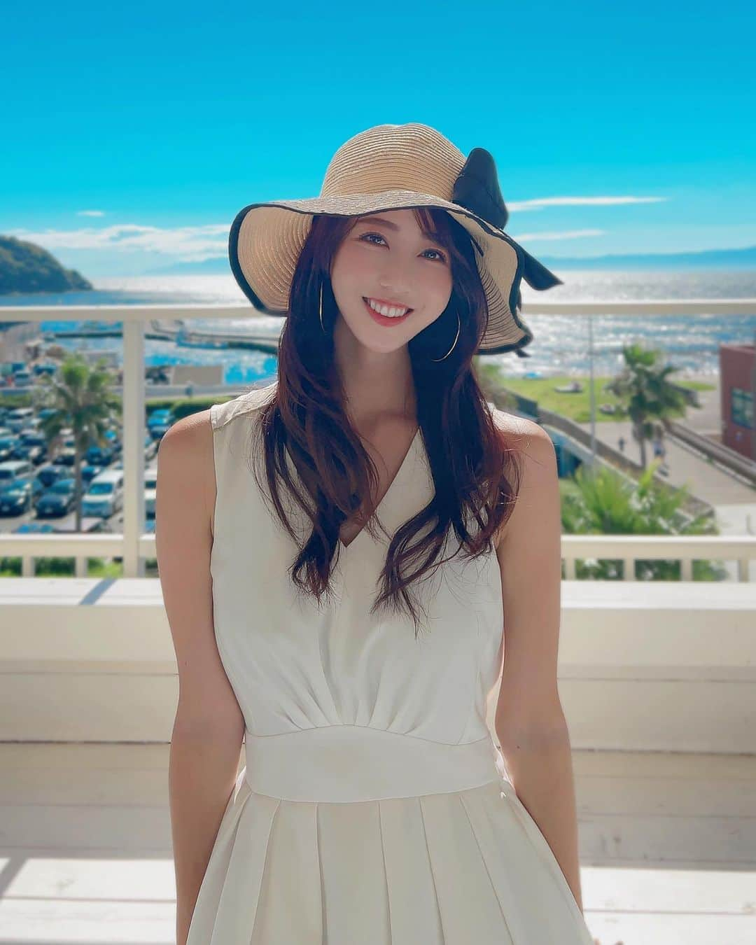 竹内紫麻さんのインスタグラム写真 - (竹内紫麻Instagram)「SUMMER AIN'T OVER YET❤️  大好きな海🏖️  大好きな友人🩵  素敵な時間が元気の源⭐️  まだまだ夏は終わらない💪  終わらせない💪笑  #海好き #beach #まだ夏を終わらせない  #夏を終わらせない   #夏を終わらせないプロジェクト  #夏を終わらせないキャンペーン   なんじゃそりゃ😆笑」9月19日 20時52分 - shimax1223