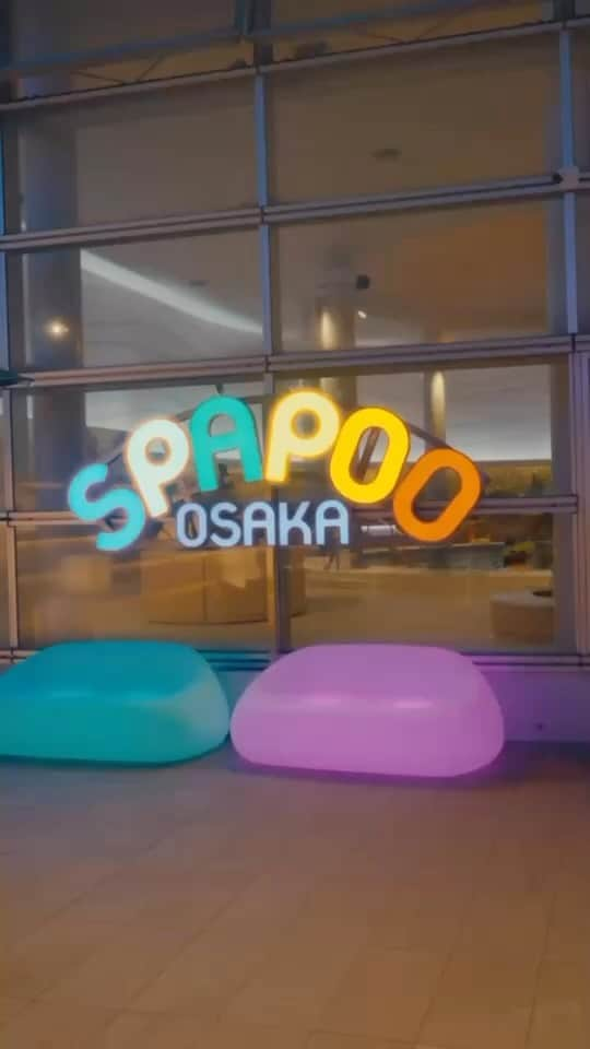 茨木菜緒のインスタグラム：「Rooftop Sauna in Spa World, Osaka, Japan🧖‍♀️ スパワールドに出来た新しいルーフテラスサウナ🧖‍♀️ . Spa World is preparing for the opening event of the new sauna on September 22. 9/22(金)に新サウナのオープンイベントを控える、スパワールド。 . It will be held on a special day when you can see Tsutenkaku Tower light up from the sauna and pool for the first time in about a year.  約１年ぶりの通天閣ライトアップをサウナやプールから拝める、特別な日に開催するそう。 . We ware able to refresh my body and mind in this modern oasis in the heart of the city. 都市の中心部にある現代的なオアシスで、心身ともにリフレッシュ出来ました。 . shot by @ryotafukami  @kota.mov  . #Japan #Osaka #Tennoji #sinsekai  #tutenkaku #SpaWorld #Sauna #japansauna  #Relaxation #Wellness  #日本 #大阪 #天王寺 #スパワールド  #SPAPOOルーフテラスサウナ #サウナ #スパワールドサウナ #大阪サウナ  #サウナイキタイ #通天閣 #通天閣ライトアップ  #新世界 #スパプーサウナ #スパプー  #インフィニティプール #水着 #ビキニ #bikini」