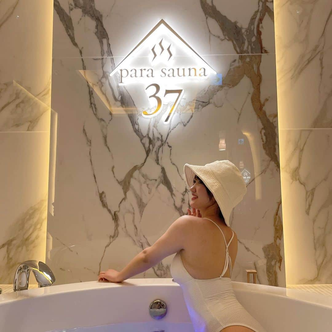 東美希さんのインスタグラム写真 - (東美希Instagram)「🧖🧖♨️ . . 今年行って載せられてなかったサウナを載せていく〜〜！ . . . #parasauna #parasauna37 #サウナ女子　#サウナ女子部」9月19日 21時23分 - amisar11