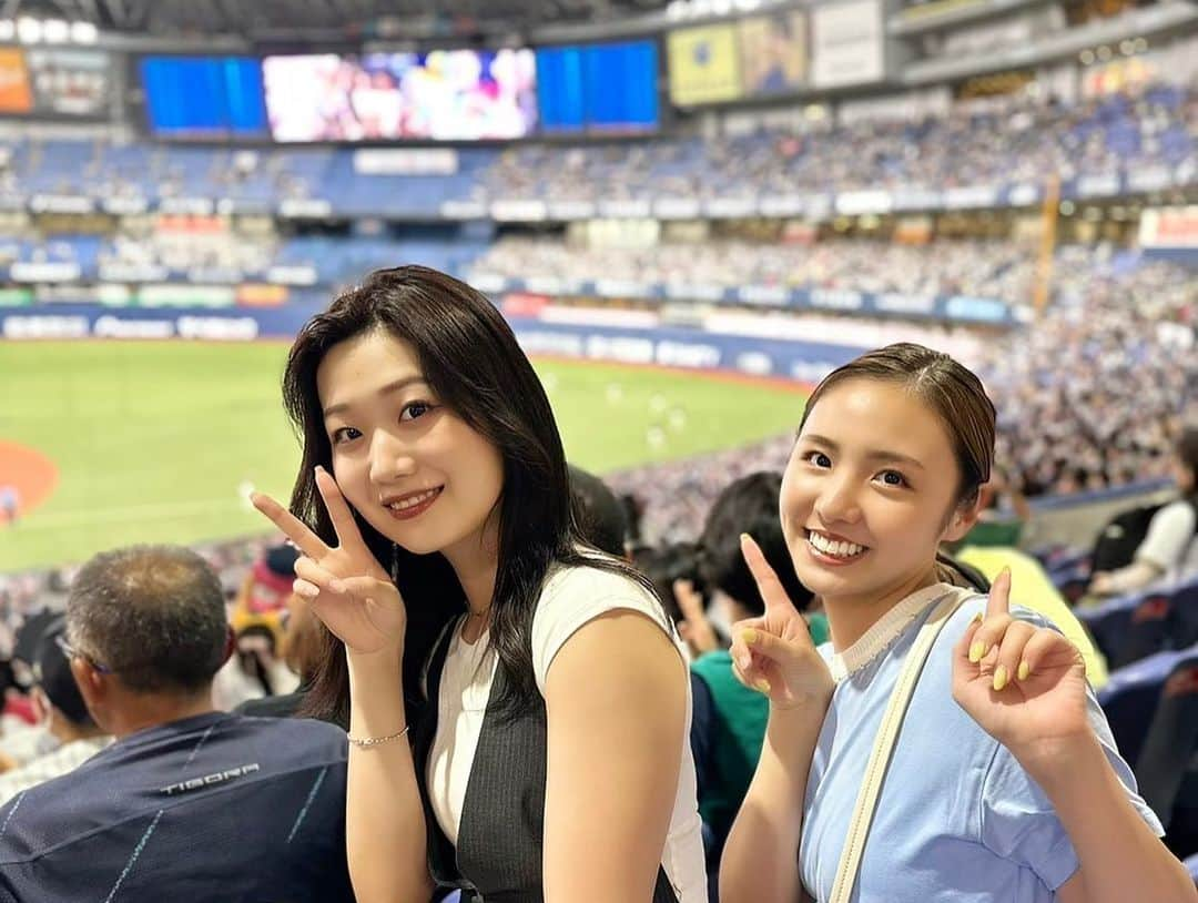 摩耶裕さんのインスタグラム写真 - (摩耶裕Instagram)「. . 野球日和⚾️  福本さんのお言葉どこにあるんだろうと探して来ました😆✨  そして、りおも野球にハマってくれて一緒に行ってきました🐮⚾️  めっちゃ良い試合だったぁー😆✨✨✨ オリックス・バファローズは強い！！！ M2！！！まもなくこちらも優勝です🏆 オリックスはピッチャー陣が本当に凄くて中継ぎの方も見応えがあるの✨  #福本豊 さん #名言発見 👀✨ #世界の盗塁王  #オリックスバファローズ  #野球観戦  #野球日和」9月19日 21時15分 - yutaka__maya