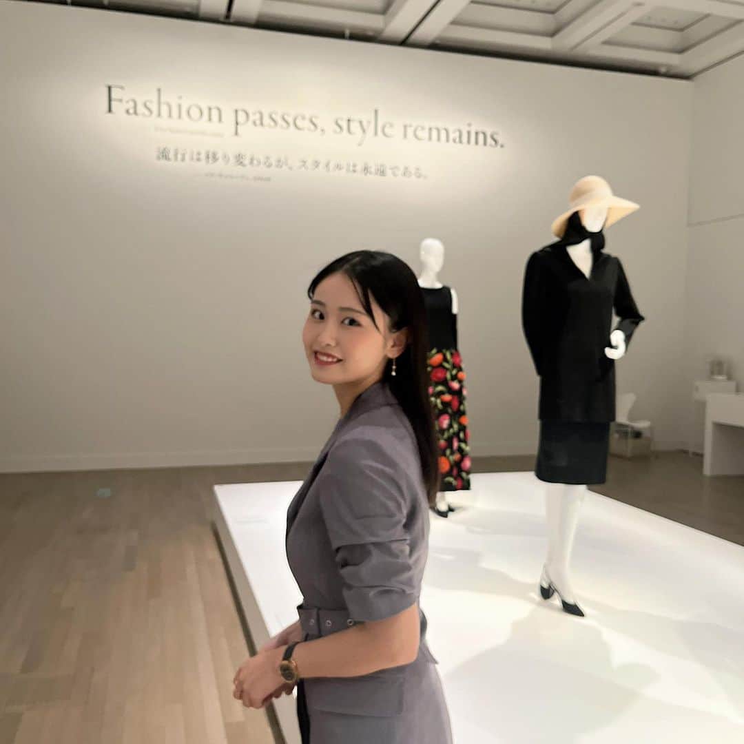 もかさんのインスタグラム写真 - (もかInstagram)「イヴ・サンローラン展 時を超えるスタイル にご招待していただいて行ってきました ...