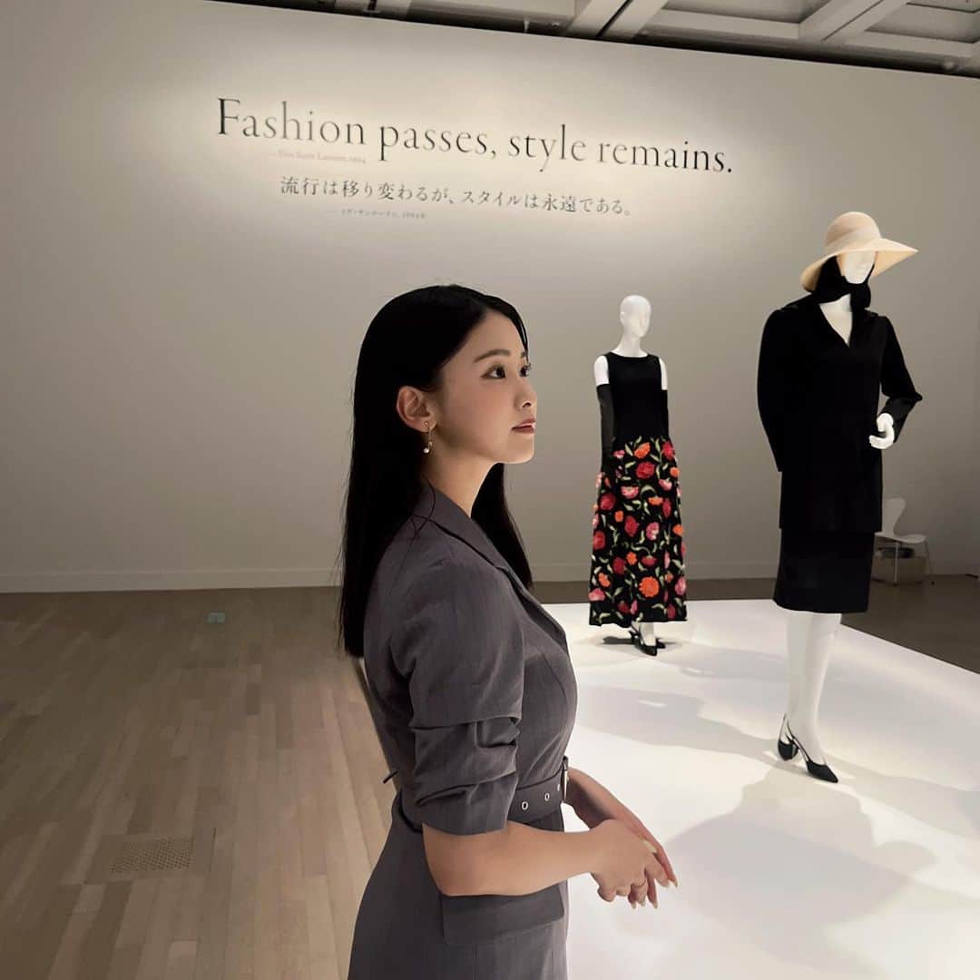 もかさんのインスタグラム写真 - (もかInstagram)「イヴ・サンローラン展 時を超えるスタイル にご招待していただいて行ってきました ...