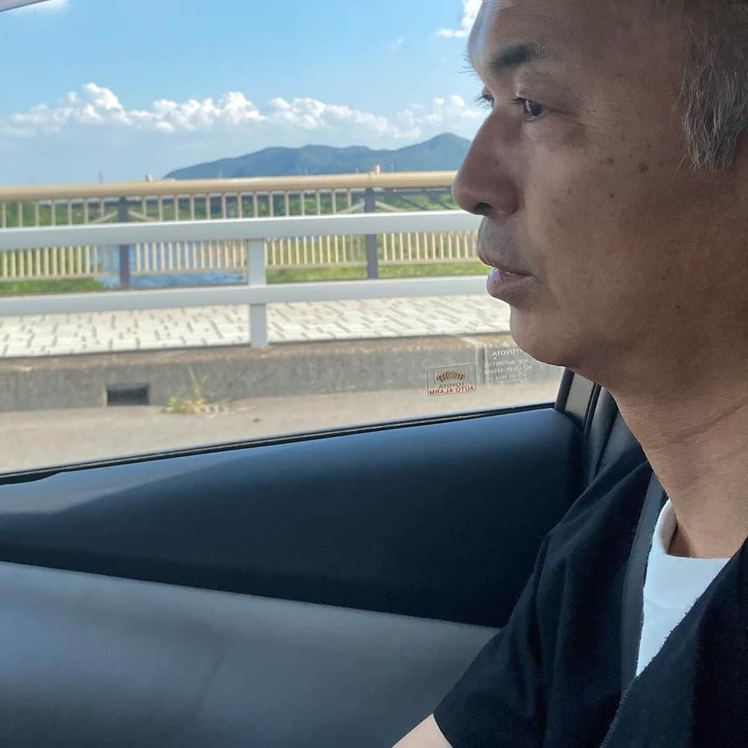 田中和さんのインスタグラム写真 - (田中和Instagram)「9/18 桐生Villageにて勝手にしやがれワンマンでした！ Sold Outの満員御礼ありがとうございました♪♪ 久々のグランドpianoに寄り添いながらの演奏、とても楽しかったですわ〜❗️ お越し頂いた皆さまとチーム桐生のバックアップのお陰で大満足の宴になりました、感謝しています。 勿論、また行きますよ〜ありがとう！ 最後の写真はハードボイルド忍と渡良瀬川。 #勝手にしやがれ  #武藤昭平  #桐生village」9月19日 21時59分 - kazz620