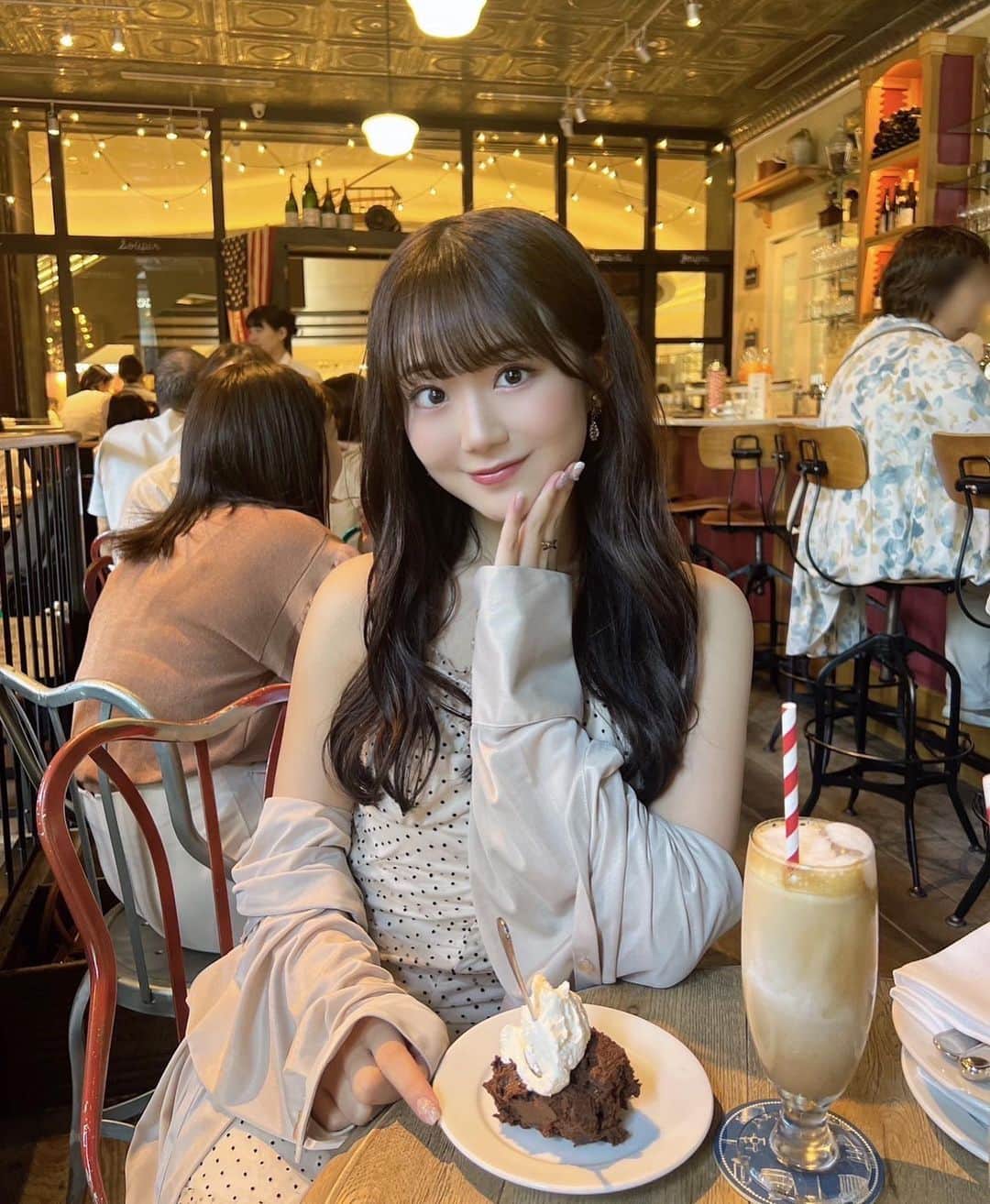 のインスタグラム：「😮‍💨🍒」