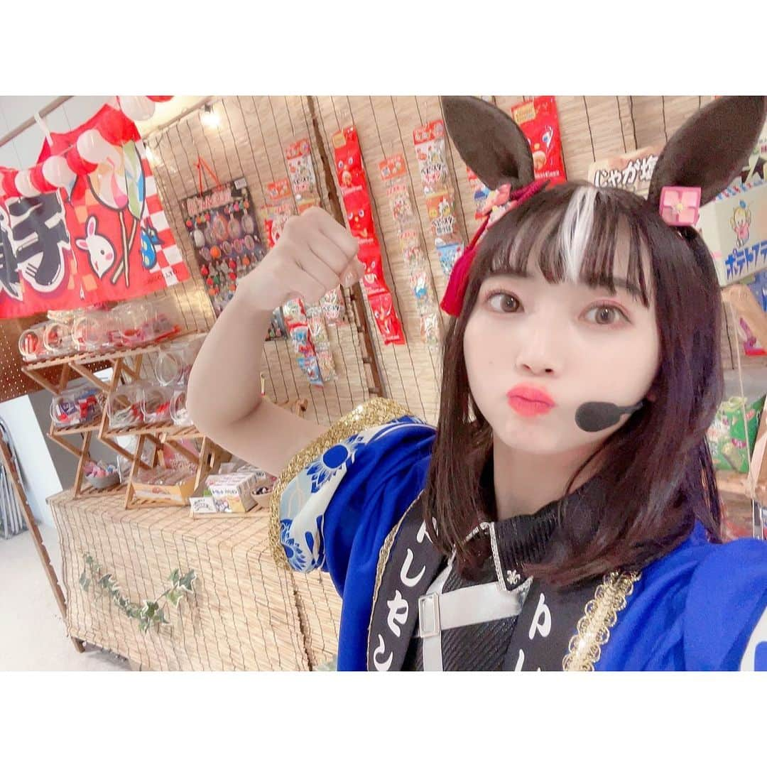 矢野妃菜喜さんのインスタグラム写真 - (矢野妃菜喜Instagram)「🐎 『5th EVENT 第2公演 -GAZE- 』 両日無事ゴールインしました🖤  第2公演ということで前回のWISHとは全然違う衣装や演出でしたねー！  個人的には今回はトレセン音頭での太鼓🪘 そしてDAY2のぱか☆アゲダンスショー💃 あと何より、キタサト2人でセンターに立てたこと。  前回はテイオーさんと2人でしたがまた違う嬉しさがありました。  テレビアニメ3期ももう目前。 楽しみだなあ。 色んな可能性を感じたライブでした♡  改めてたくさん声出して、応援して、見守ってくれて、本当にありがとうございました🥰 #ウマ娘 #ウマ娘5th名古屋d1 #ウマ娘5th名古屋d2 #ウマ娘5thツアー #キタサンブラック」9月19日 13時20分 - yano_hinaki35