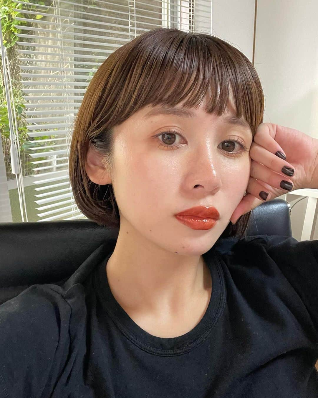 藤沢麻衣さんのインスタグラム写真 - (藤沢麻衣Instagram)「⠀ Hi 🤚🏻✂︎🌼　ガタガタボブ」9月19日 13時27分 - fujisawamai