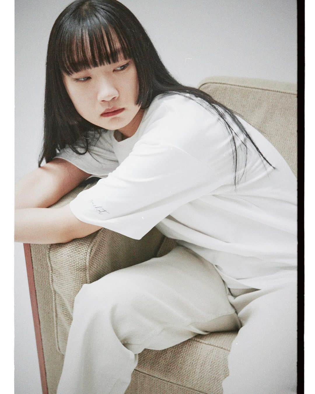 新田さちかのインスタグラム：「Few left. Logo Embroidery Unisex T-shirt.  Special offer for 30% off.  #sachat」