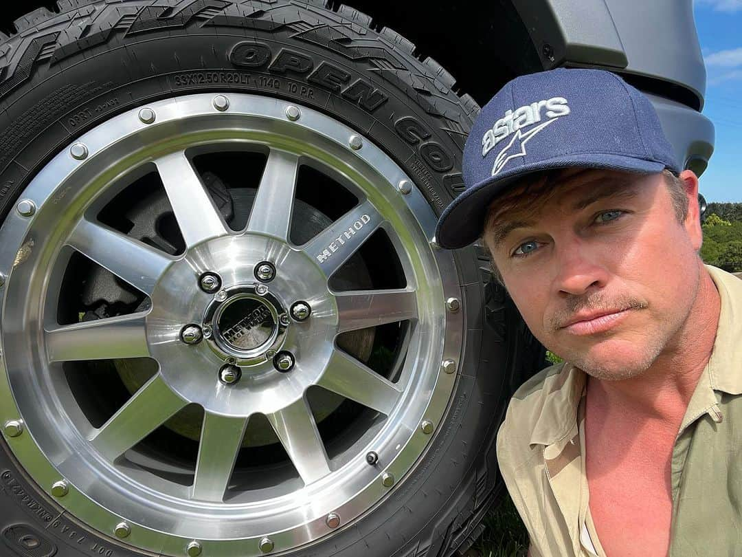 ルーク・ヘムズワースさんのインスタグラム写真 - (ルーク・ヘムズワースInstagram)「@hemsworthluke stoked with his fresh set of #MR301 Method Race Wheels 🔥」9月19日 14時03分 - hemsworthluke