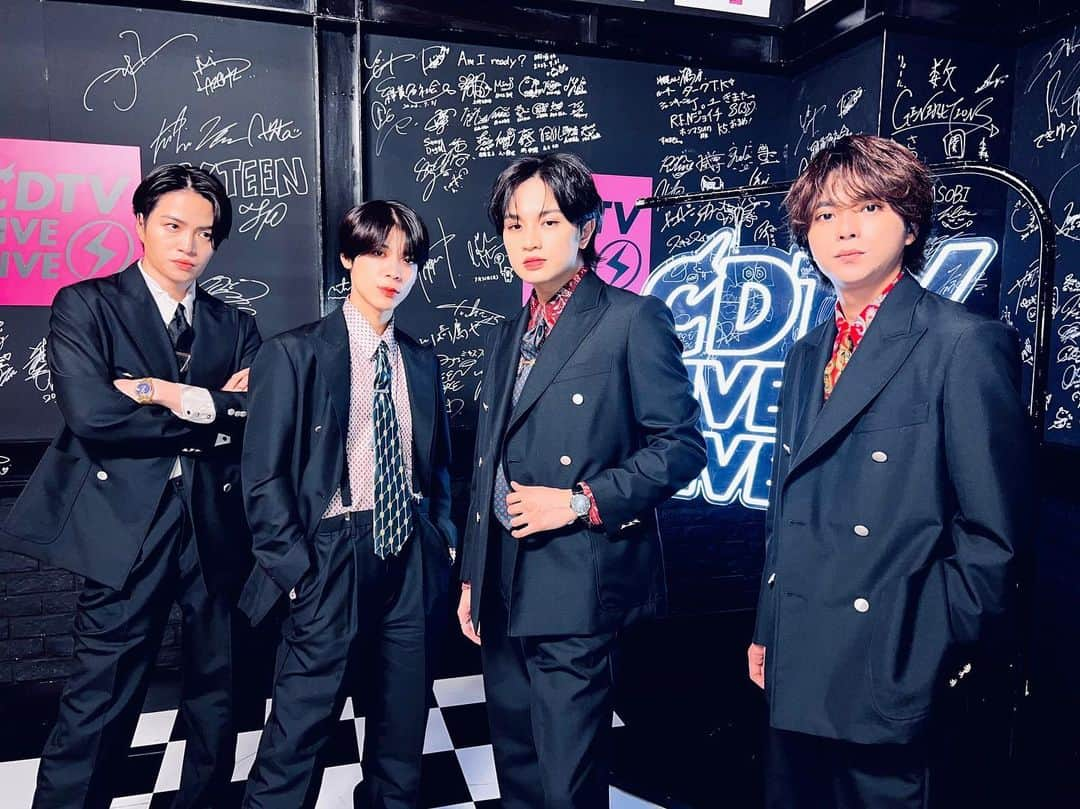 Sexy Zoneのインスタグラム：「⁡ ⁡ 昨日のCDTV最高でしたね。 本音と建前。 よろしくね！ ⁡ ⁡ from Kenty ⁡ #本音と建前」