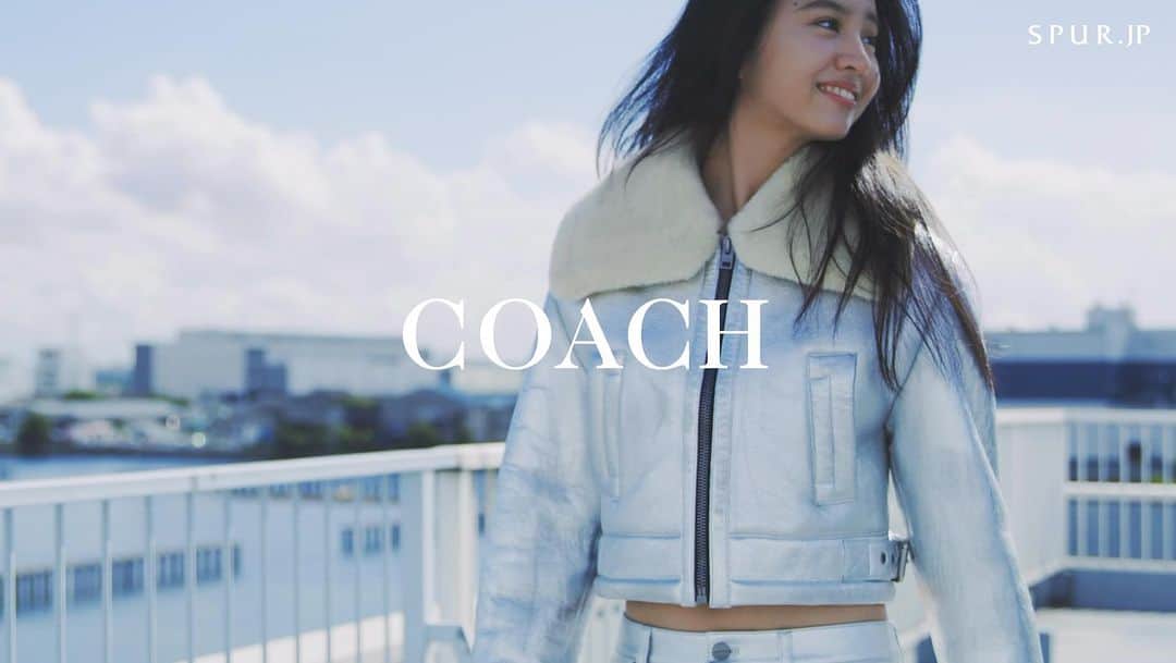 のインスタグラム：「#coachjaoan #wearyourshine #spur   Lots of love to the team 💗 Photo by @akinoriito_i  Makeup @yukimake  Hair  Koichi Nishimura  Styling @ryokkissie  Movie  Tataushi Ko  Text Michino Ogura Edit Anna Togashi」