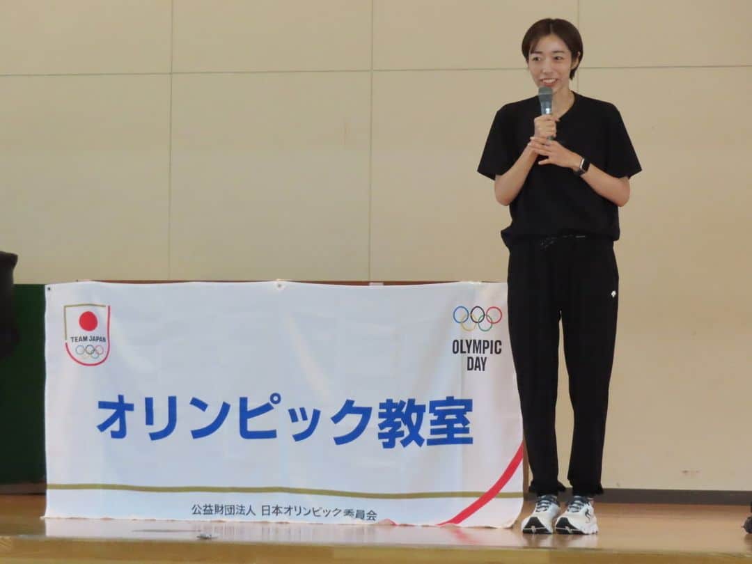 日本オリンピック委員会さんのインスタグラム写真 - (日本オリンピック委員会Instagram)「9月14日・15日、大磯町立大磯中学校にて、#陸上競技 の #尾西美咲 さん、 #ウエイトリフティング の #齋藤里香 さんによる #オリンピック教室 を実施いたしました！  ご参加いただいた中学生の皆さん、ありがとうございました！  #TEAMJAPAN #がんばれニッポン」9月19日 16時22分 - teamjapanjoc