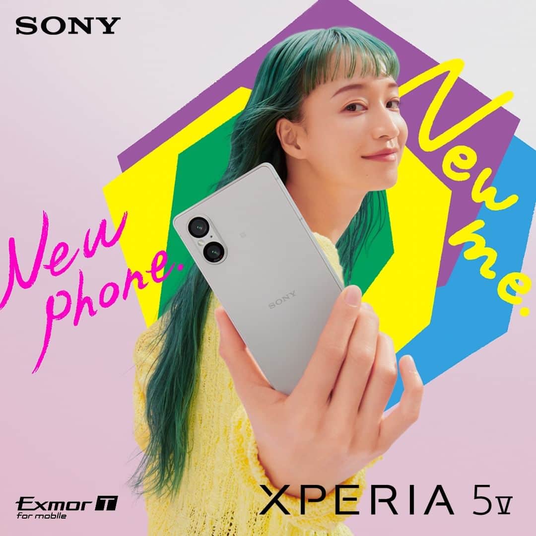 Sony Mobileのインスタグラム：「New phone. New me. Meet #Xperia5V.  Designed to fit into your life as you live it, its compact and stylish design pave the way for a world of possibilities.  Discover our brand new device.  #Sony #Xperia #SonyXperia #NextGenSensor #NewPhoneNewMe #3in2」