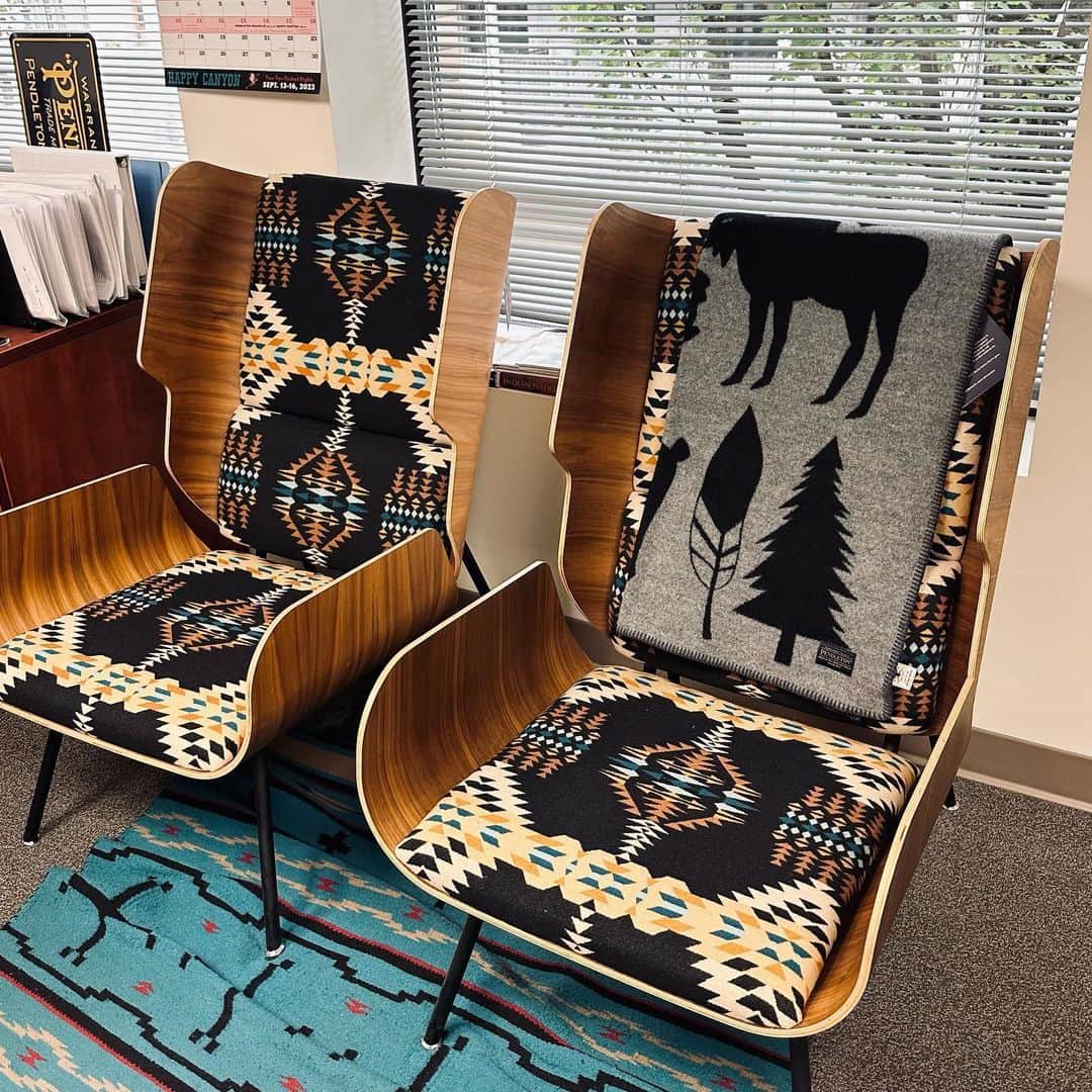 花井祐介のインスタグラム：「@pendletonwm HQ and Mills」