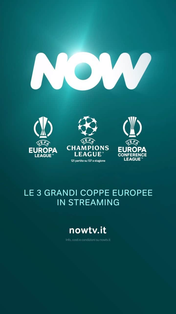 ダヴィデ・カラブリアのインスタグラム：「Girare per tutta Europa comodamente dal divano, senza dubbio NOW ⚽️   Le tre grandi coppe europee sono tornate, in streaming su NOW. #ChiacchieredaNOW #QuestoèNOW #UCL #UEL #UECL」